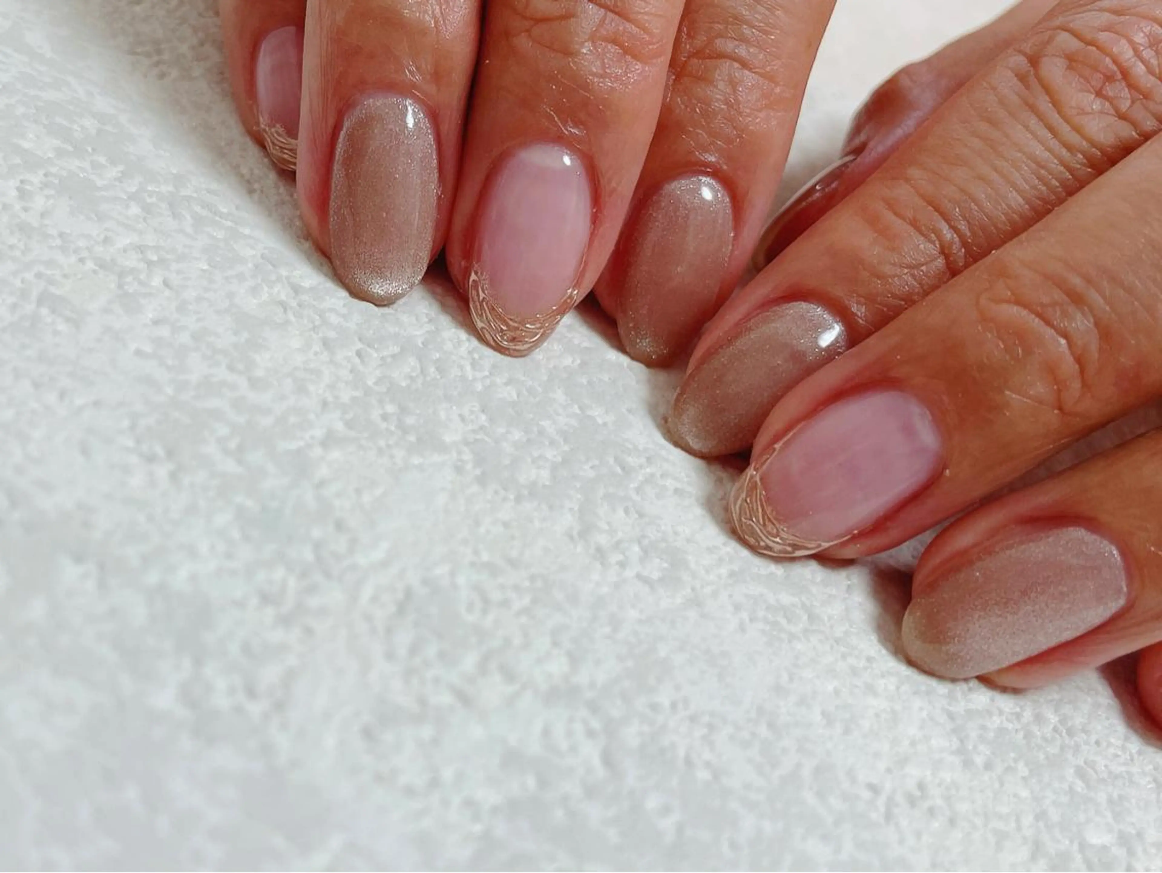 ネイル オーロラネイル フラワーネイル フットネイル フレンチネイル ジェルネイル mogunail &blowのネイルデザイン