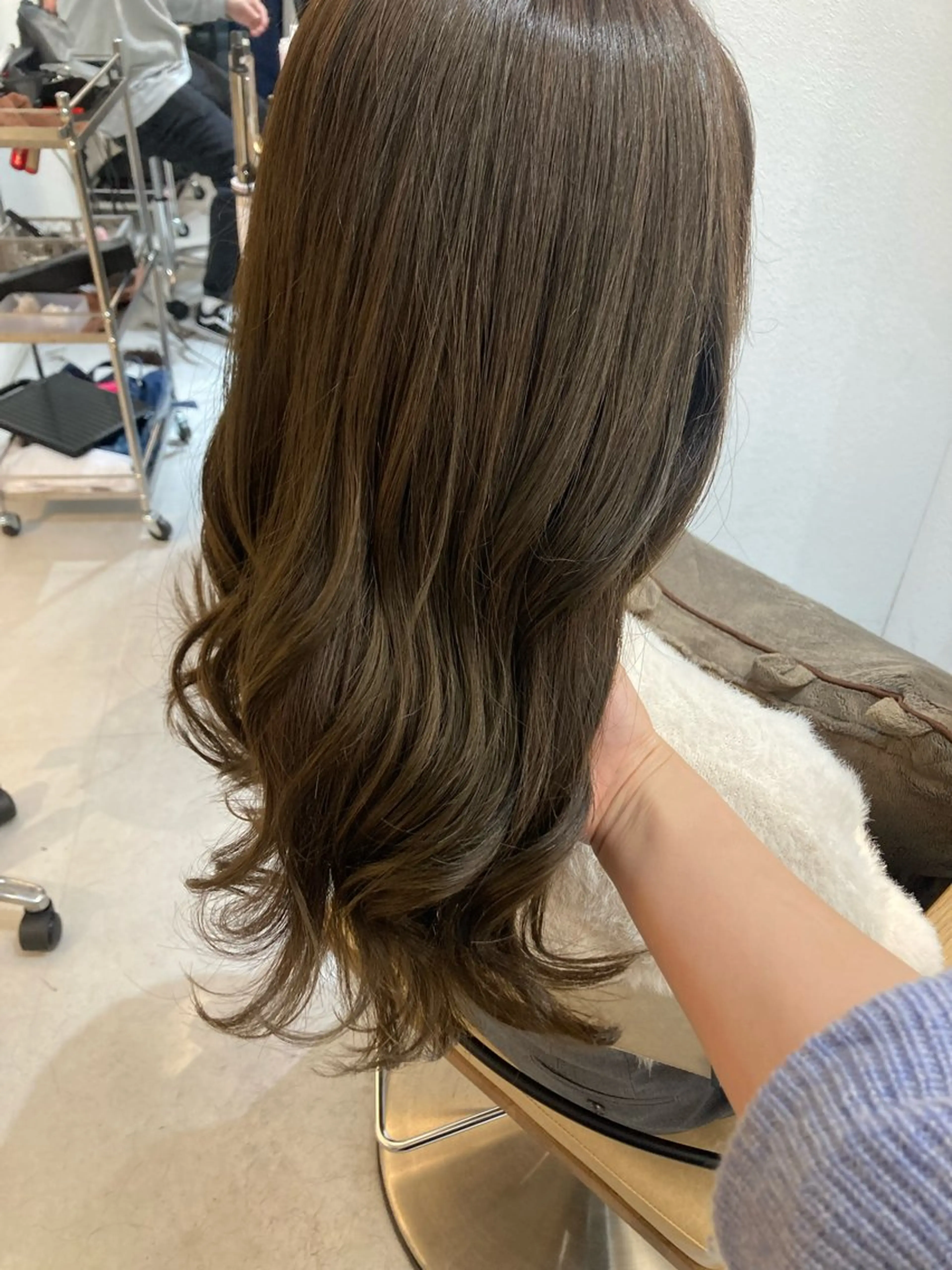 セミロング ✨色持ちの良い艶 カラー✨蟹江真世のヘアスタイル