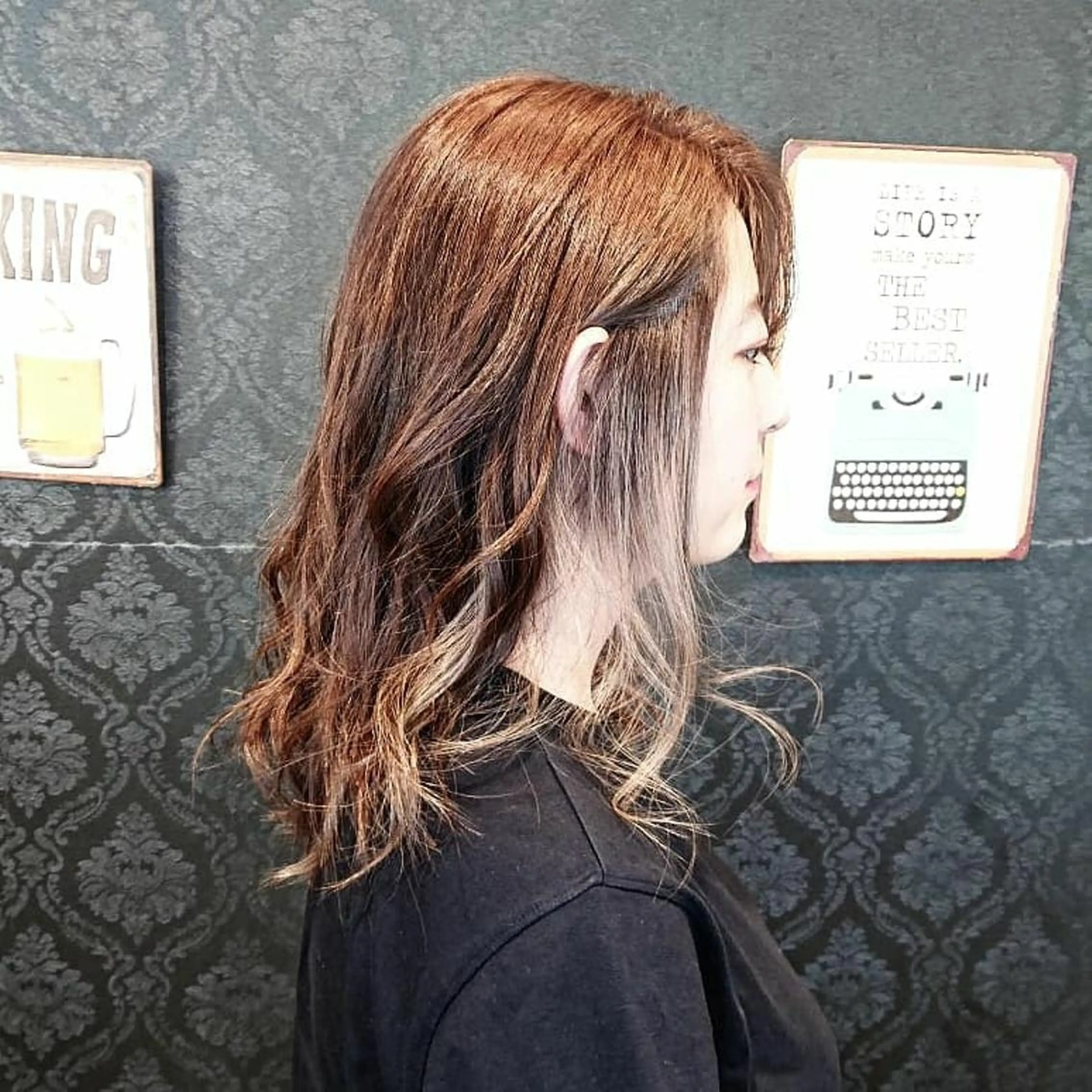 ミディアム カット ヘアカラー 保住 恭平のヘアスタイル