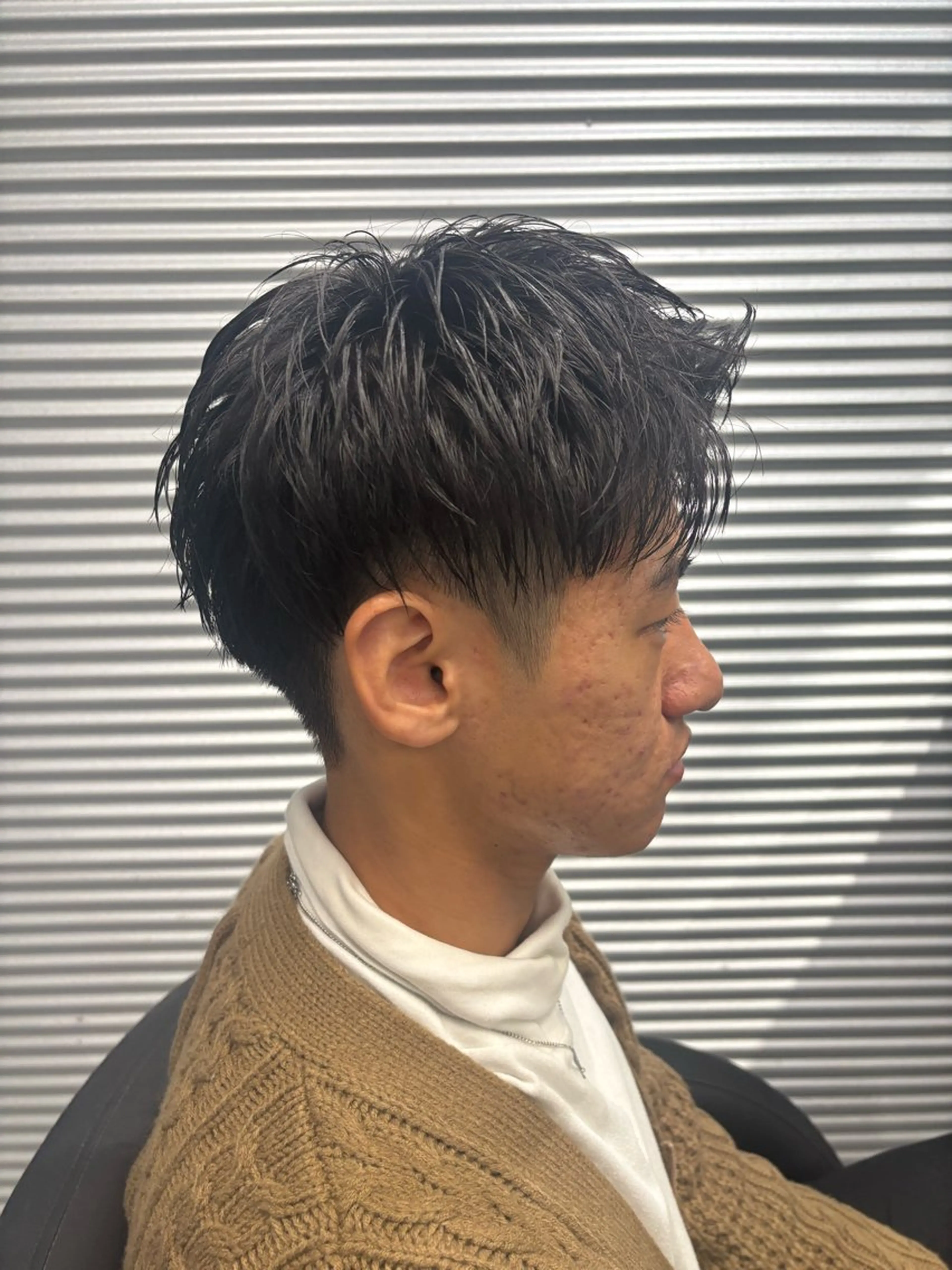 ショート メンズ マッシュ 波巻き/ツイスパ/ 短髪/鈴木俊也のヘアスタイル