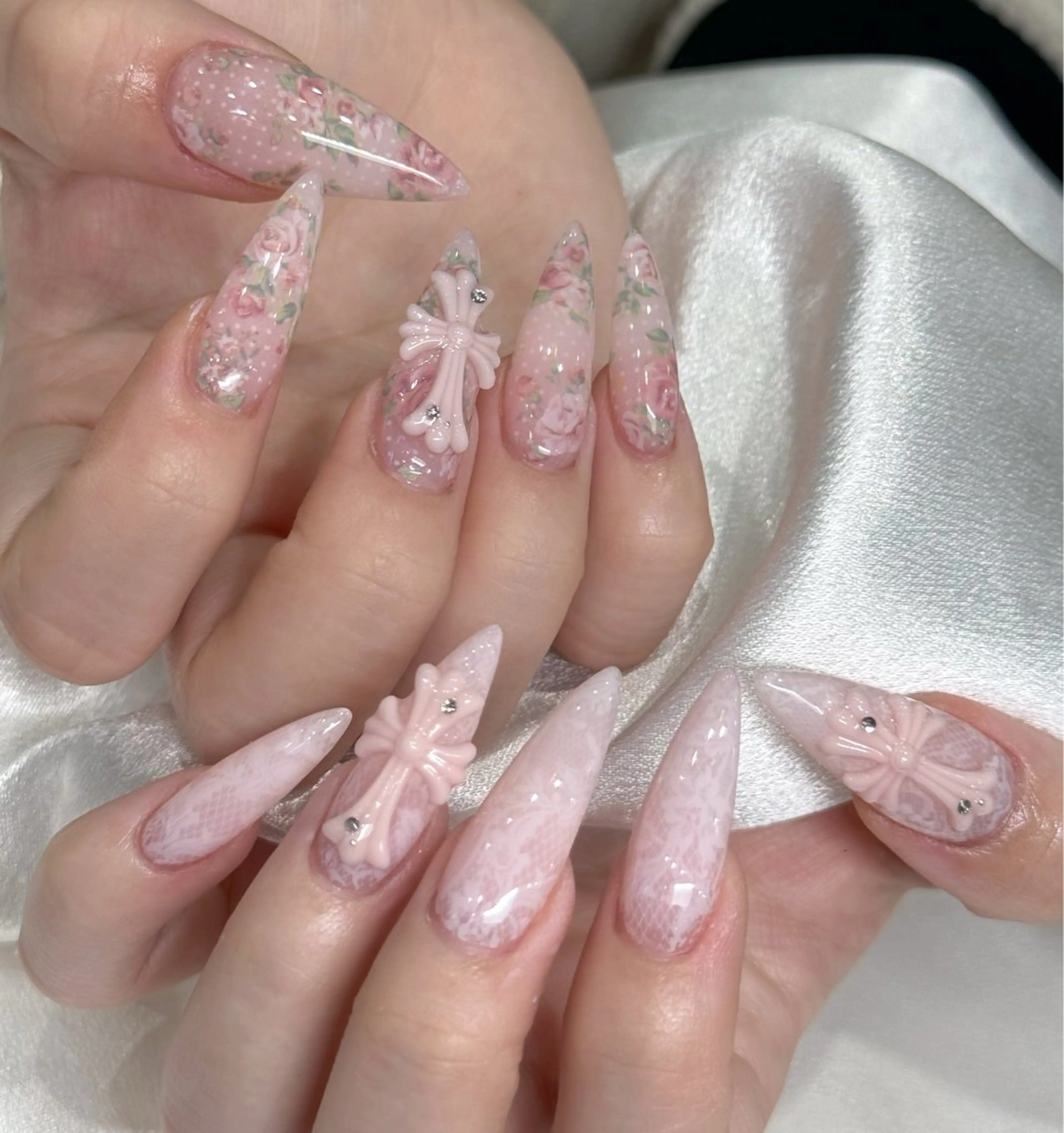 ネイル 桜ネイル フラワーネイル ニュアンスネイル オフィスネイル パステルネイル ハンドネイル MILO 168 池袋のネイルデザイン