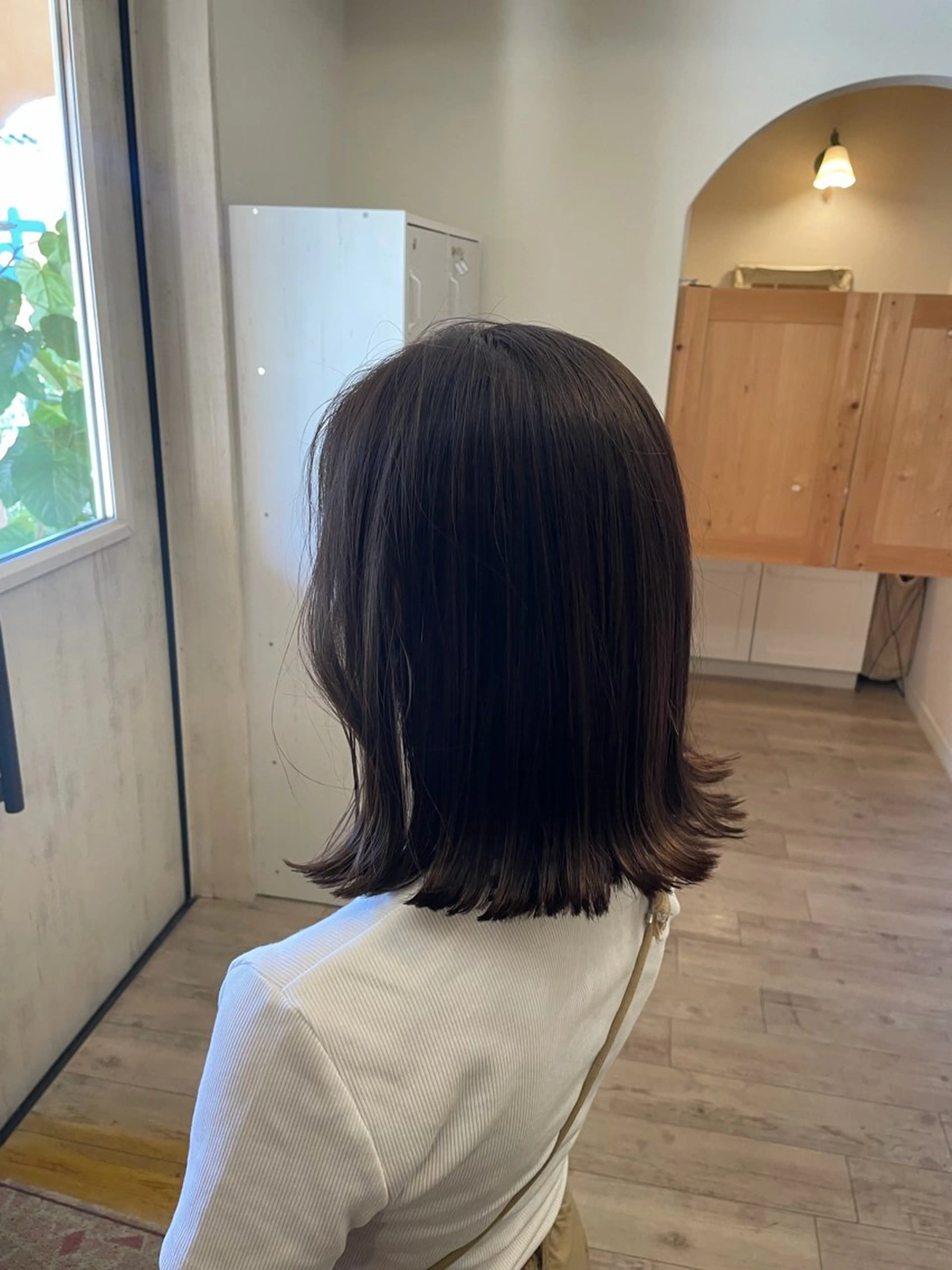 ミディアム カット トリートメント 田原春 花梨のヘアスタイル