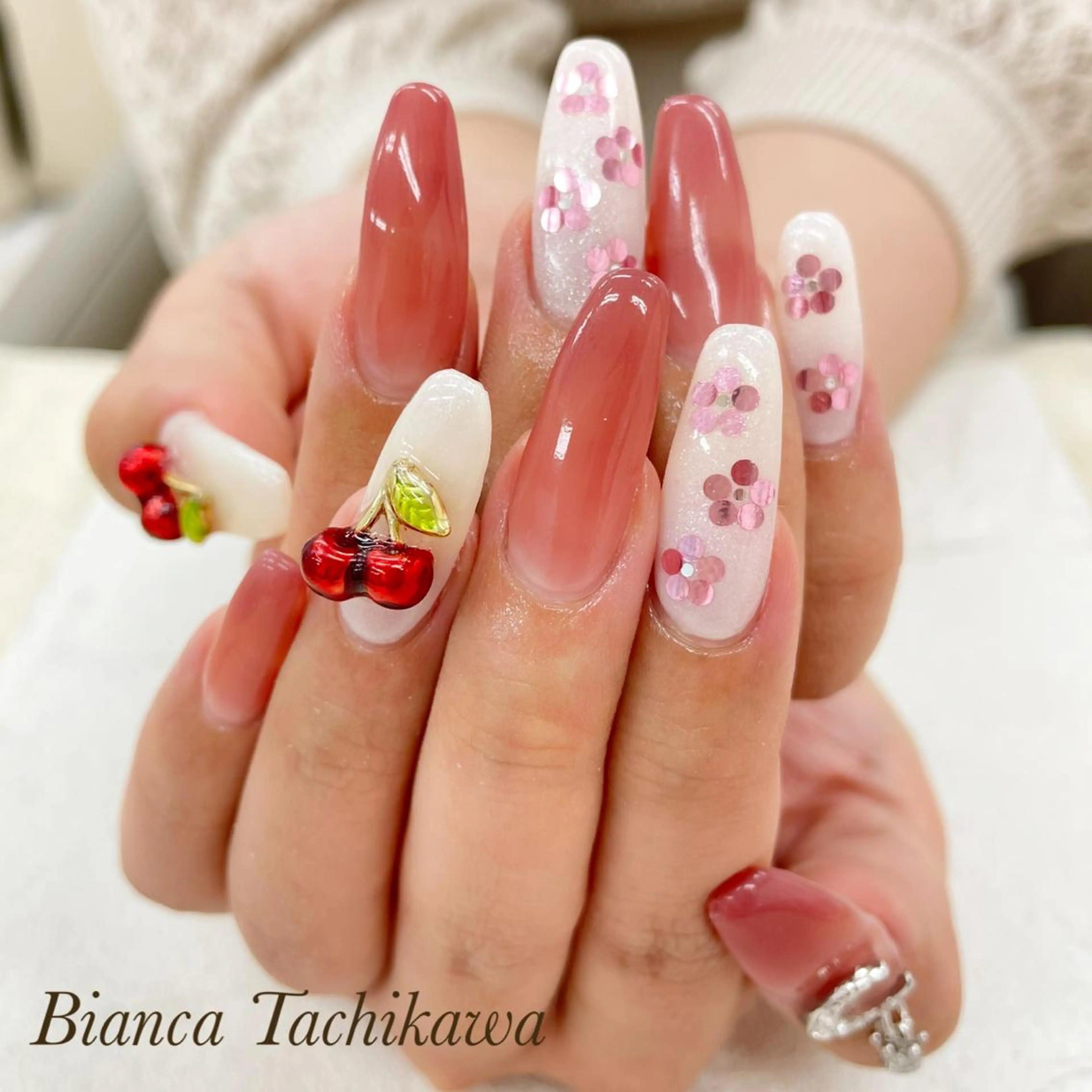 初回オフ無料✨チップ長さ出し10本💖デザインお持ち込み💖20000円【高円寺・中野・阿佐ヶ谷】の写真