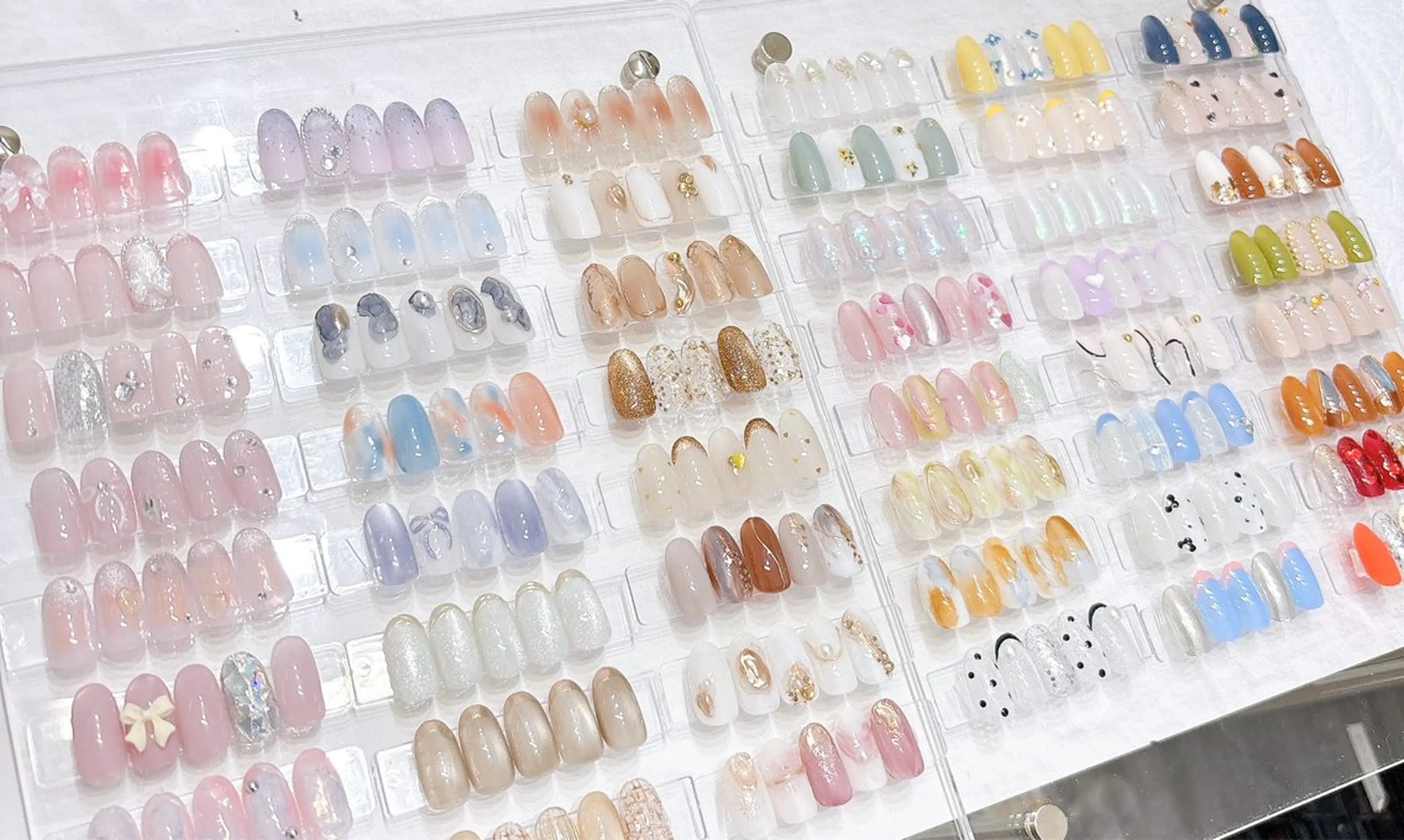 オフ⭕️ 【大人気❤️】50種類の定額デザイン、ニュアンスネイルの写真