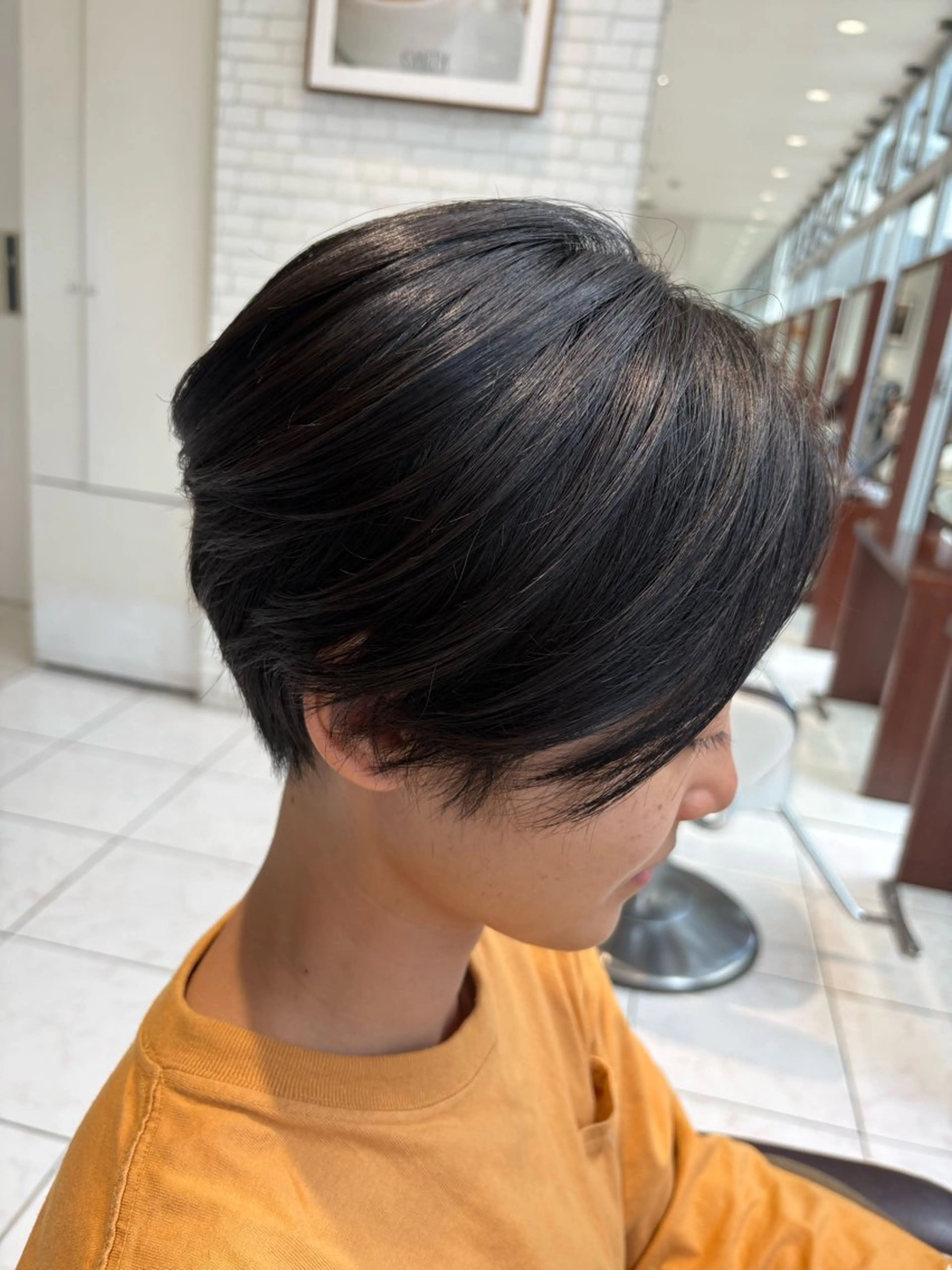 ショート 篠田 綾乃のヘアスタイル