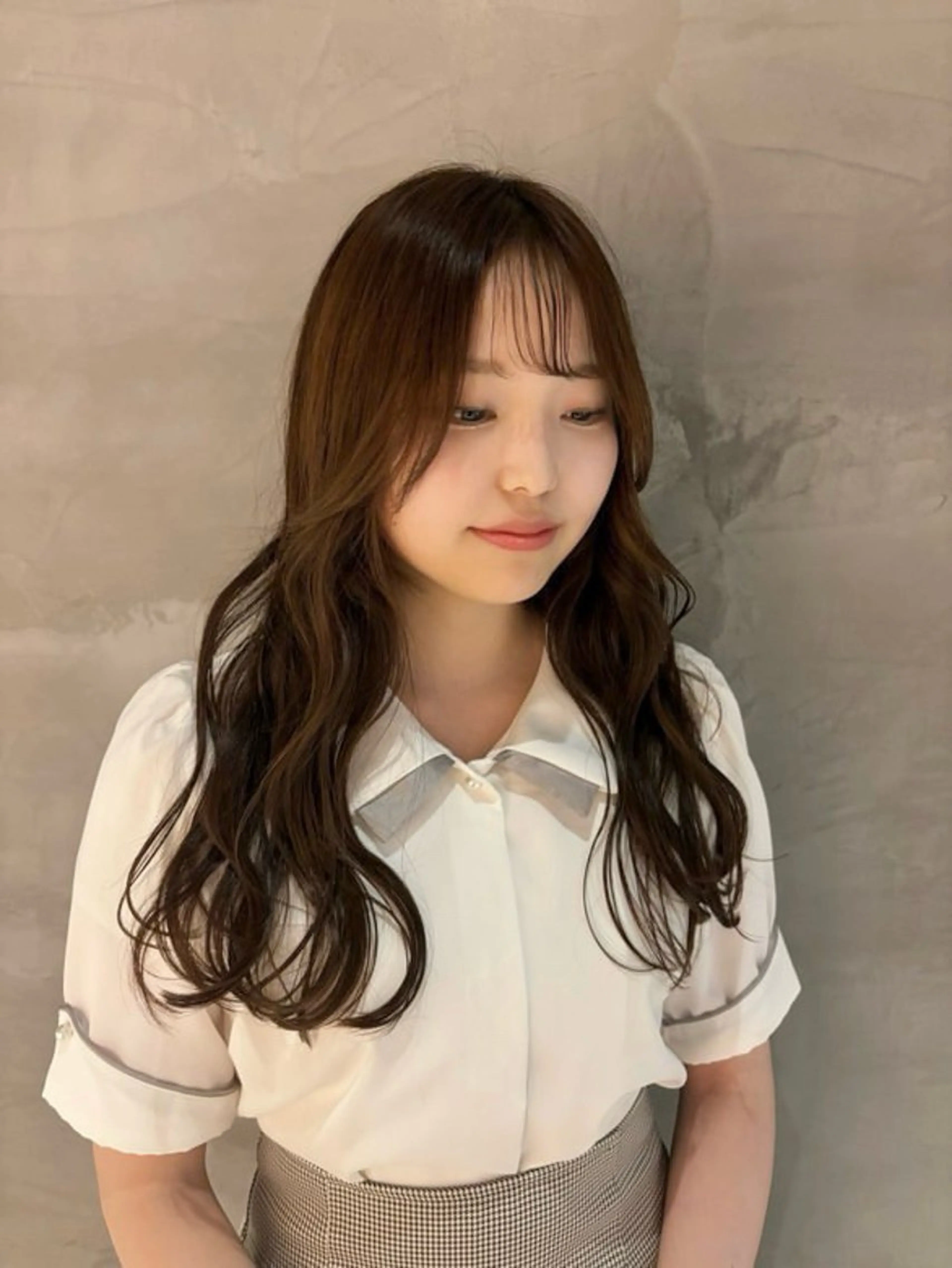 ロング KAREN（ému） 伏見/カットモデルのヘアスタイル