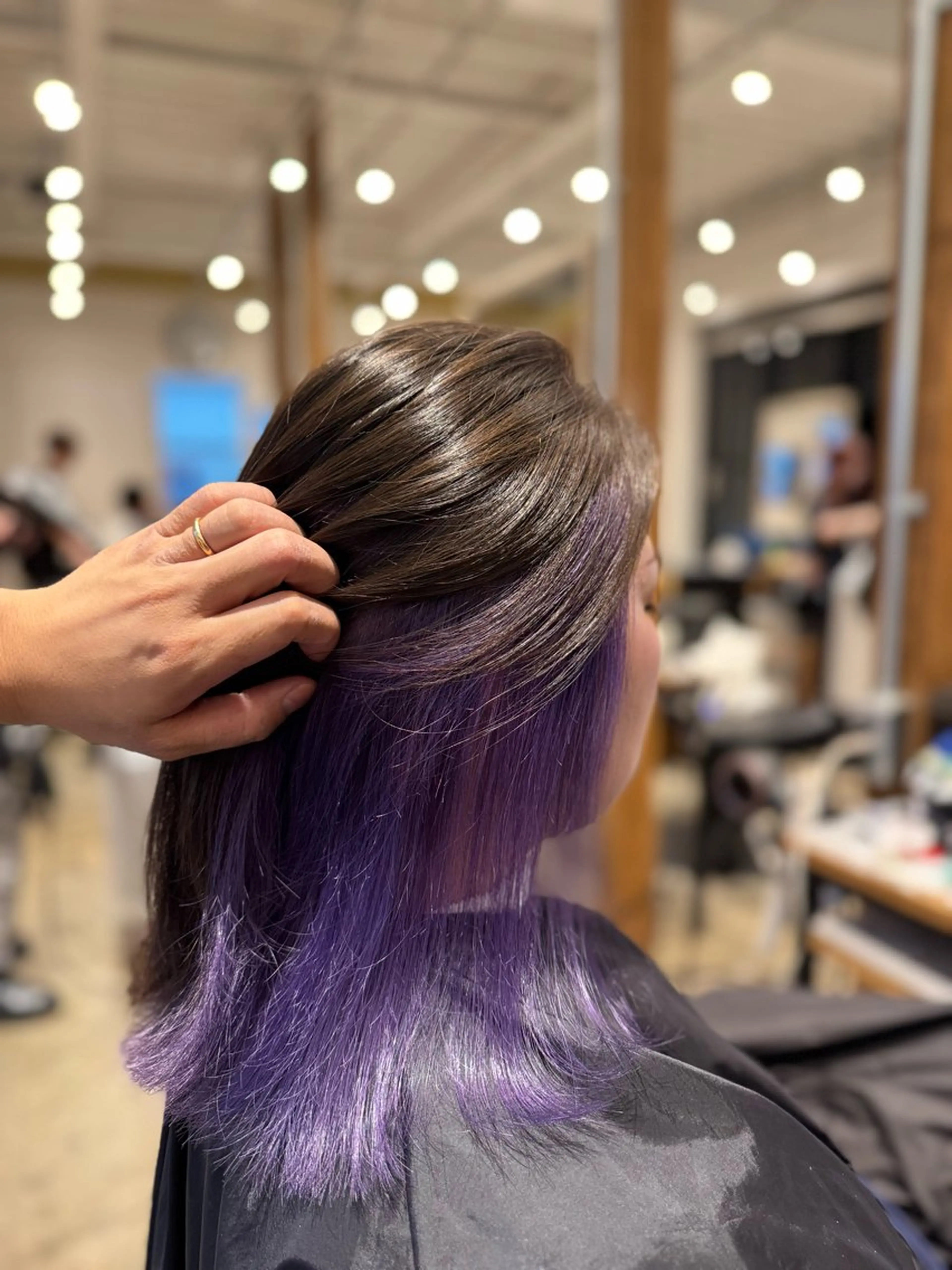 ミディアム カラー インナーカラー ハイトーンカラー特化 🥀KAITO🥀のヘアスタイル