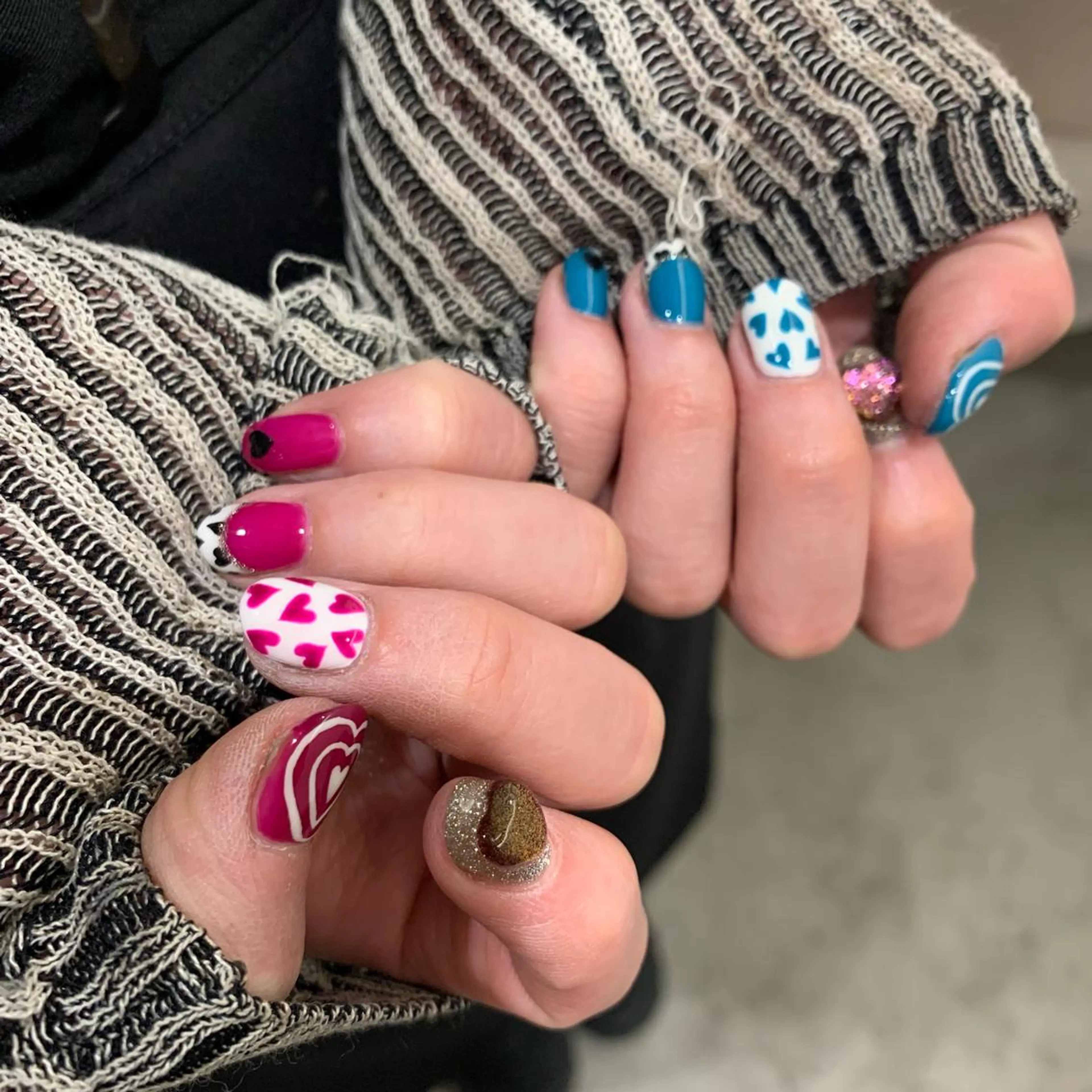 ネイル ハート ハンドネイル tote. airiのネイルデザイン