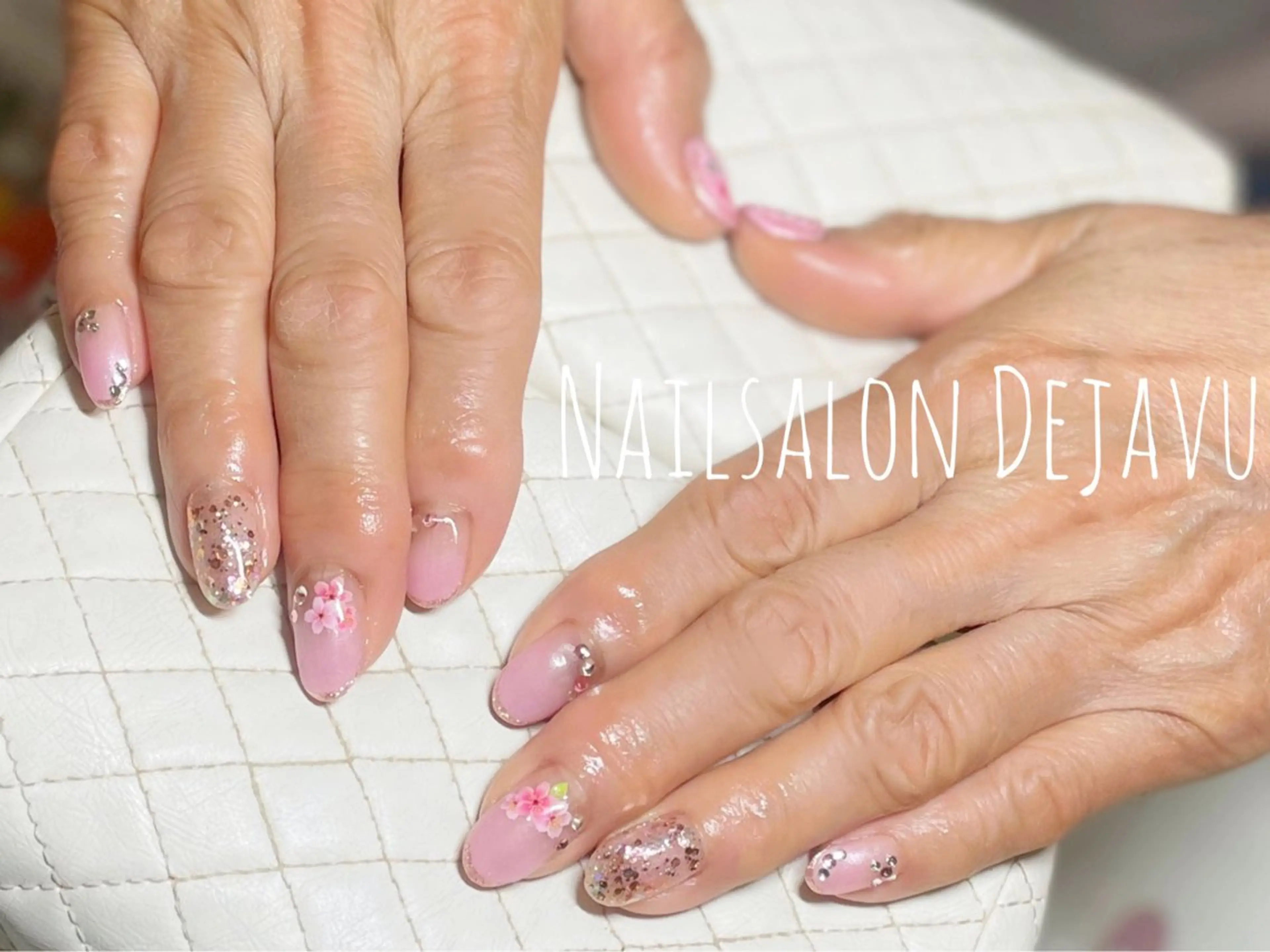 ネイル 桜ネイル ハンドネイル Dejavu所属・Nail salon Dejavu 🌿のネイルデザイン