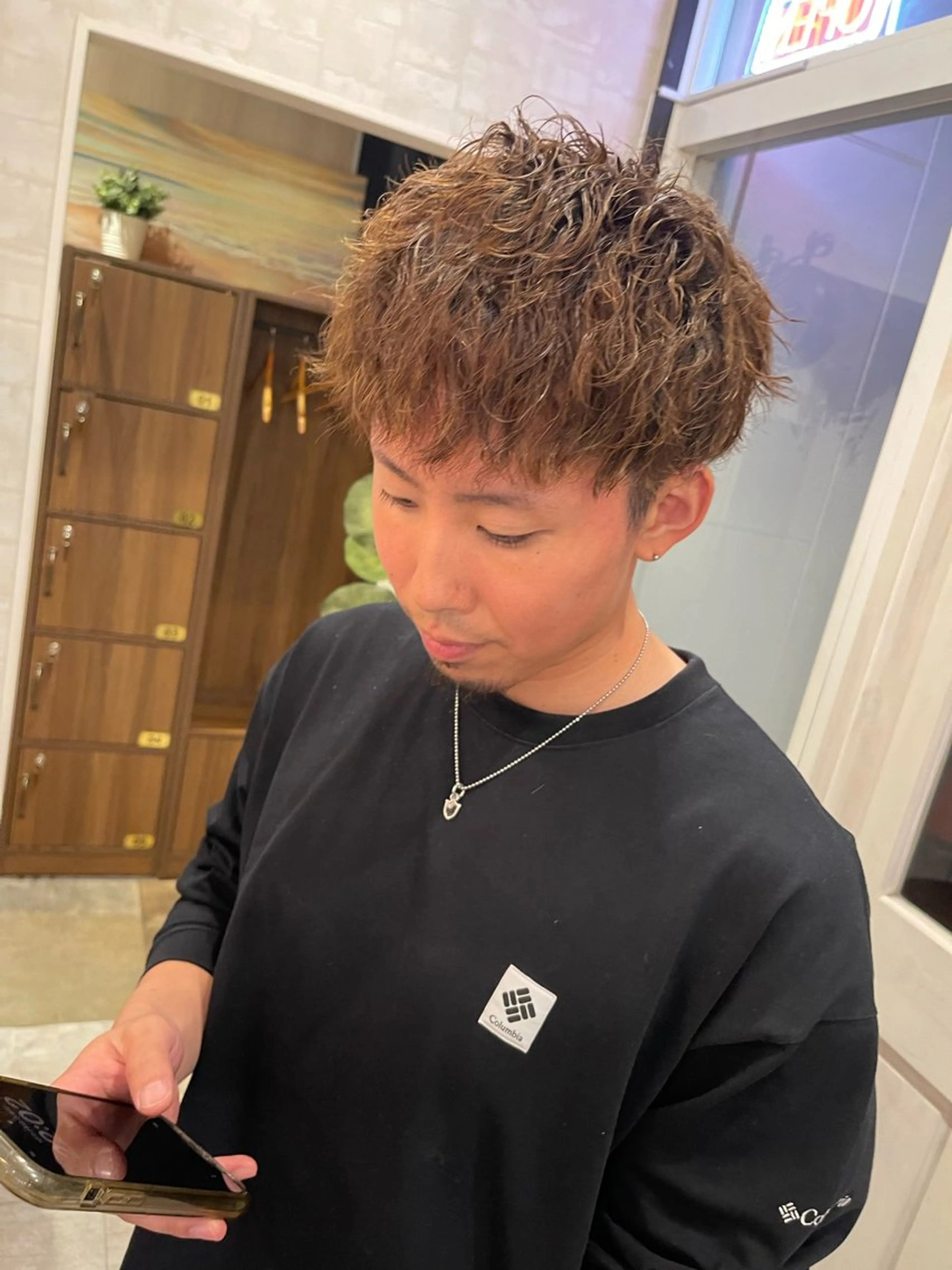 ショート パーマ メンズ カット パーマ 🍭透明感カラー 志賀拓海🍬🌈のヘアスタイル