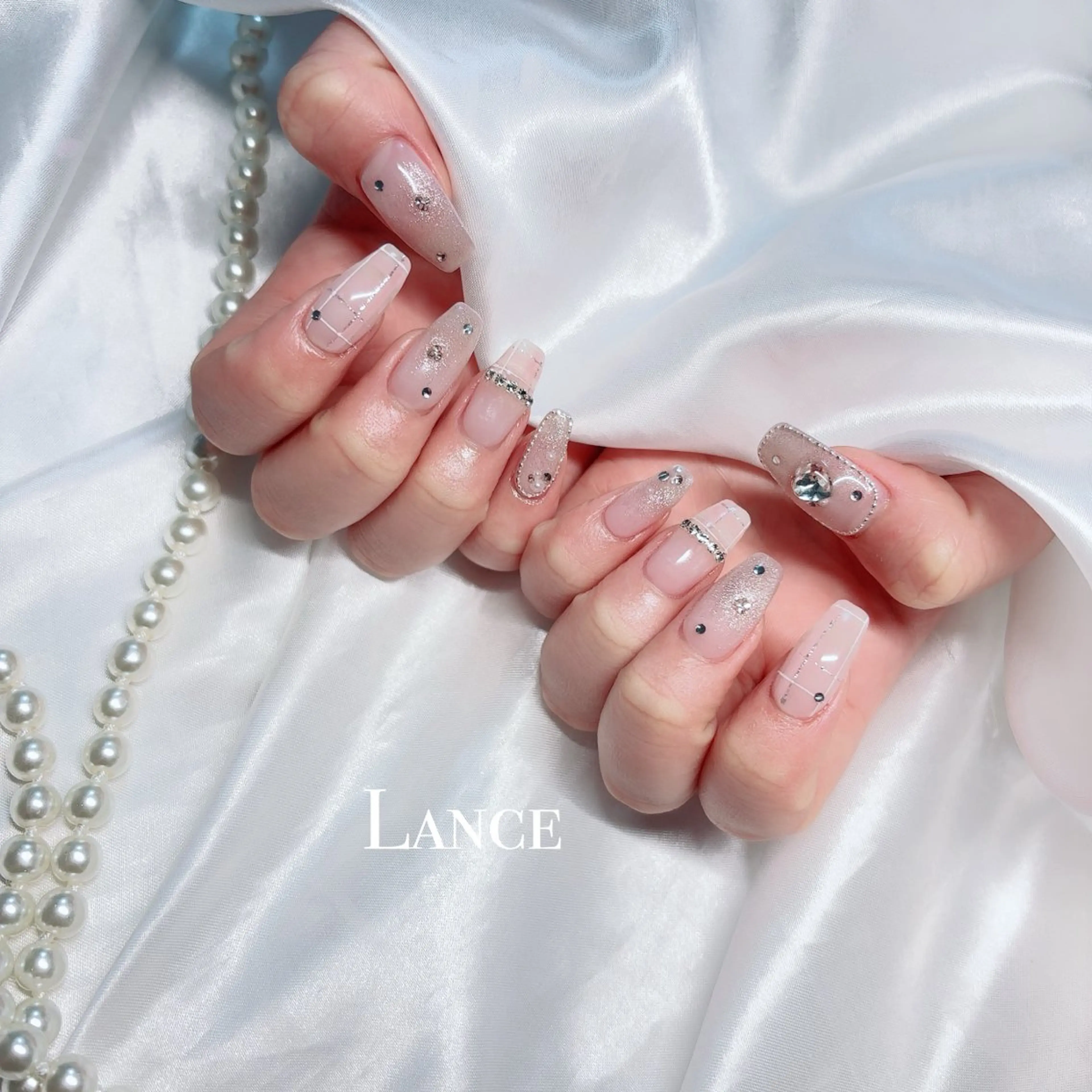 ネイル フレンチネイル キラキラネイル 韓国ネイル 春ネイル ワンホンネイル Lance nailのネイルデザイン