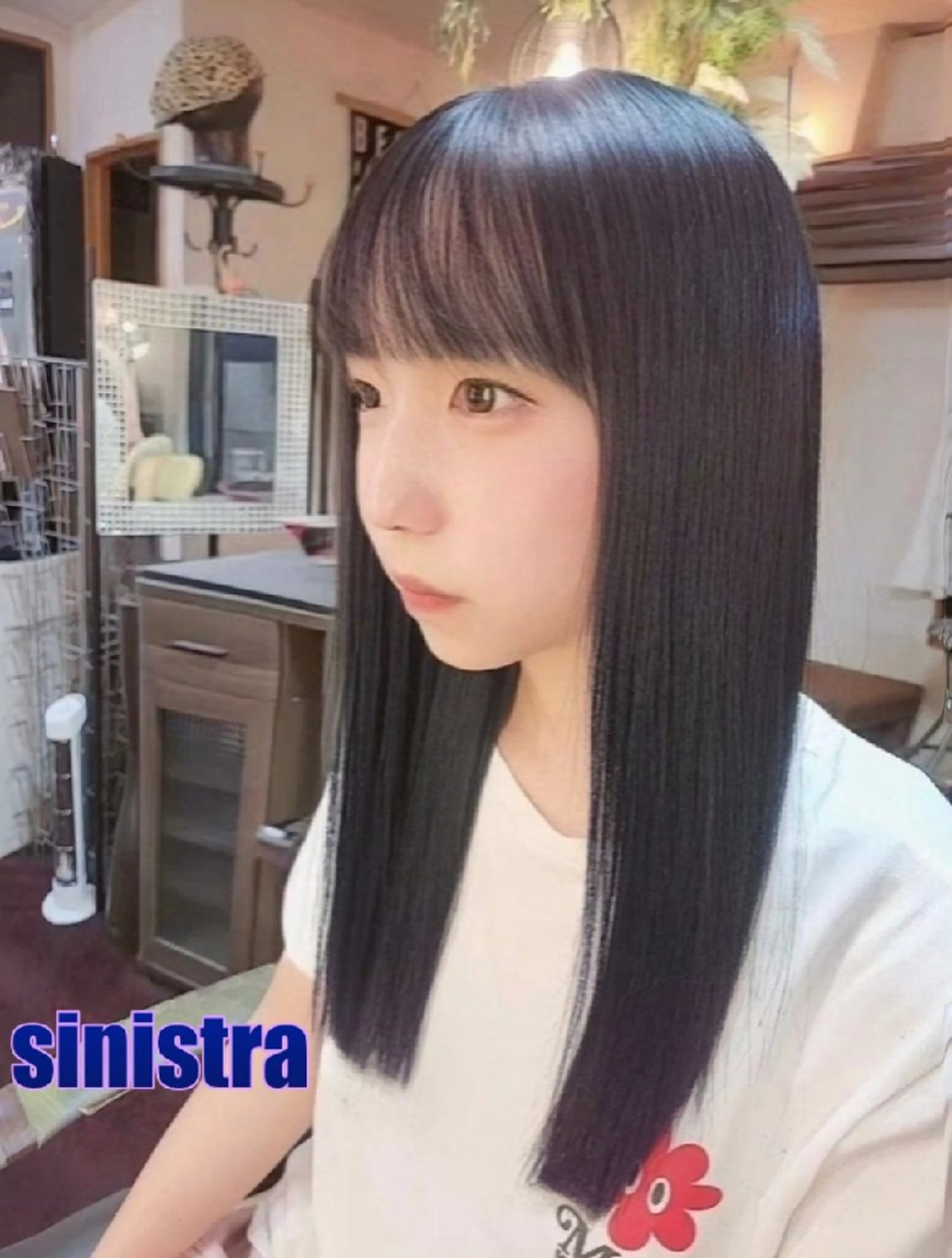 セミロング カット ヘアカラー トリートメント 再来率94％原宿足利 表参道★シニストラのヘアスタイル