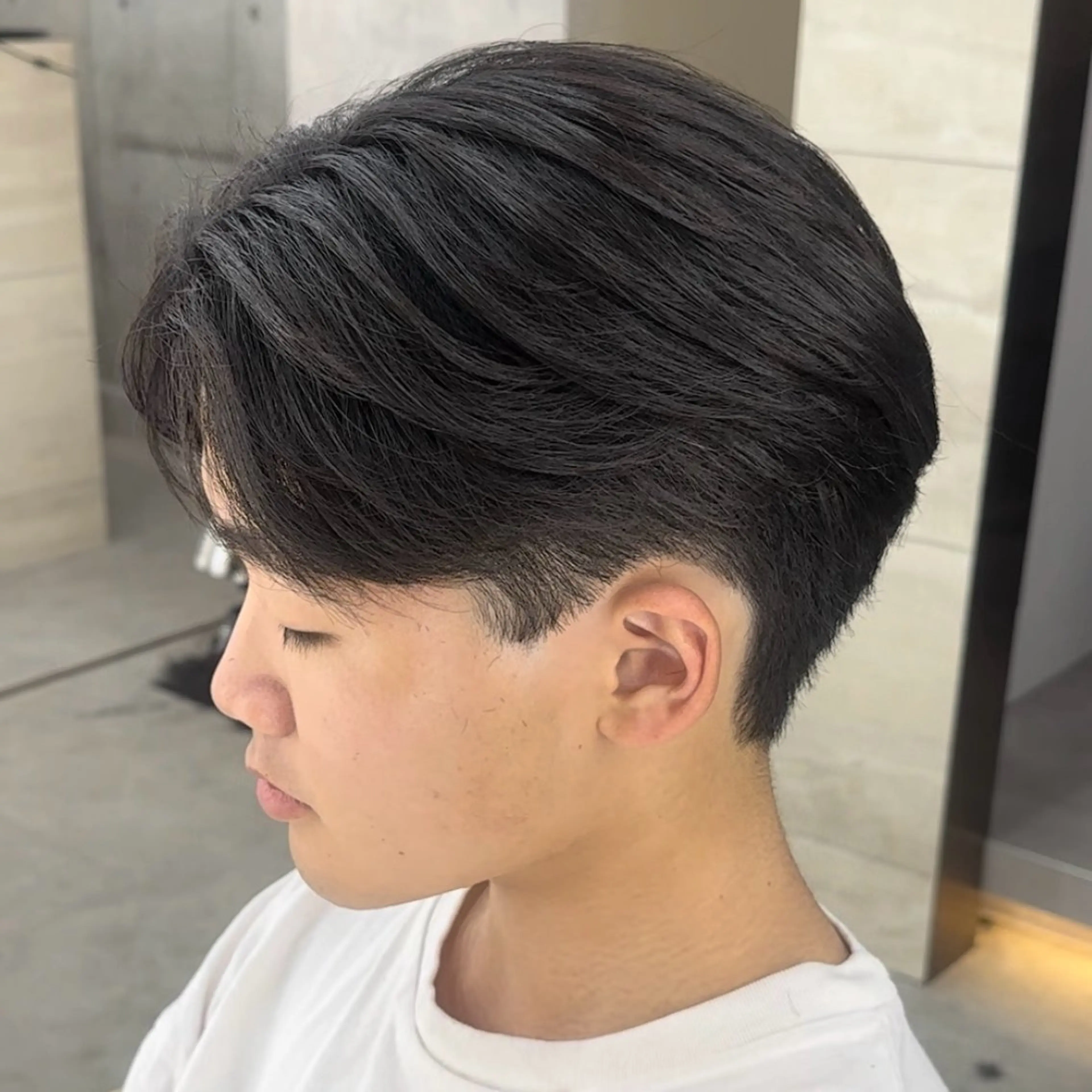 ミディアム パーマ メンズ 縮毛矯正 カット 縮毛矯正 トリートメント ヘッドスパ 【池袋店 店長】伊藤 昂樹/曲がる縮毛矯正のヘアスタイル