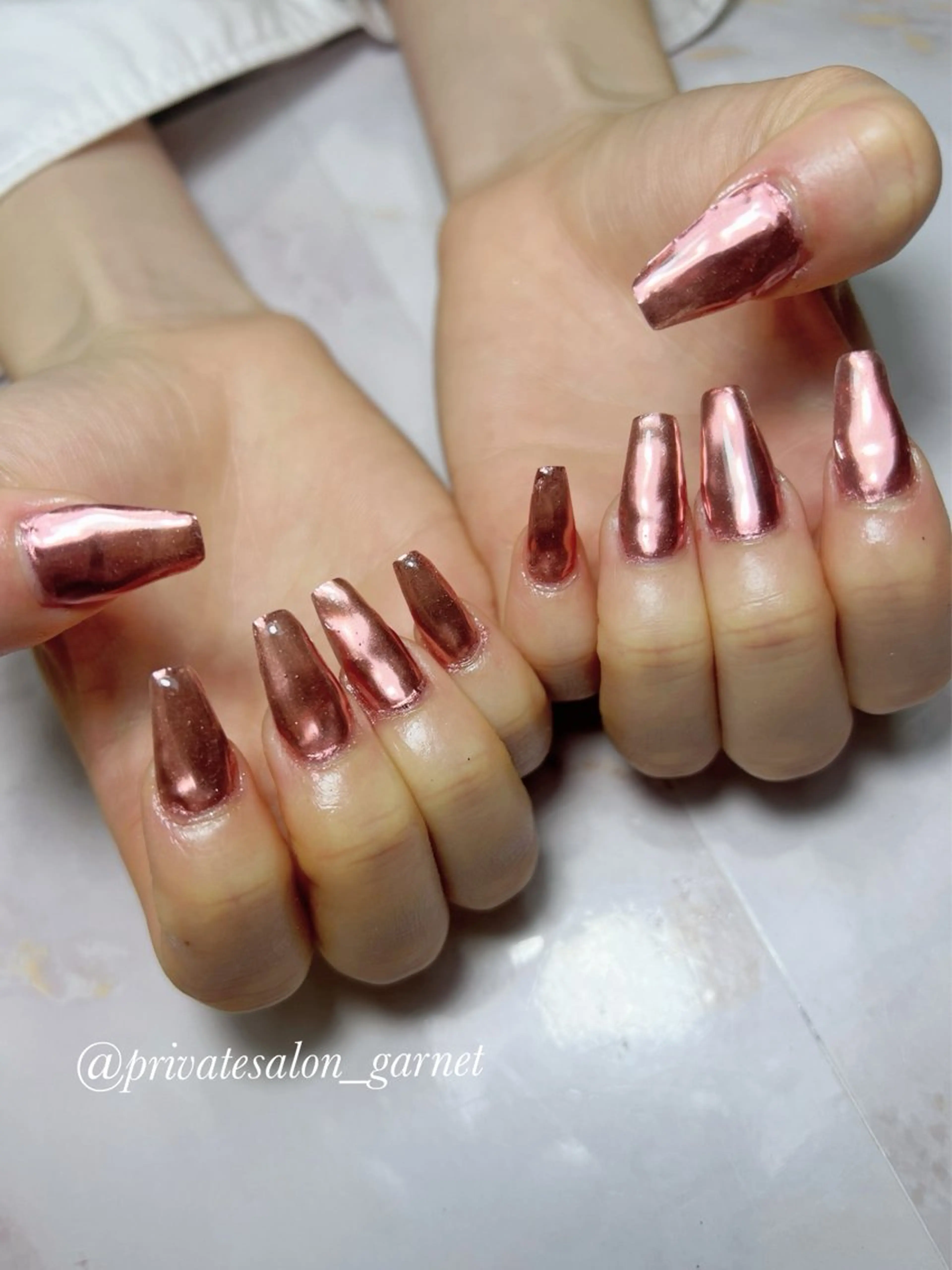 ネイル ミラーネイル ワンカラーネイル シンプルネイル ハンドネイル Garnet nailのネイルデザイン