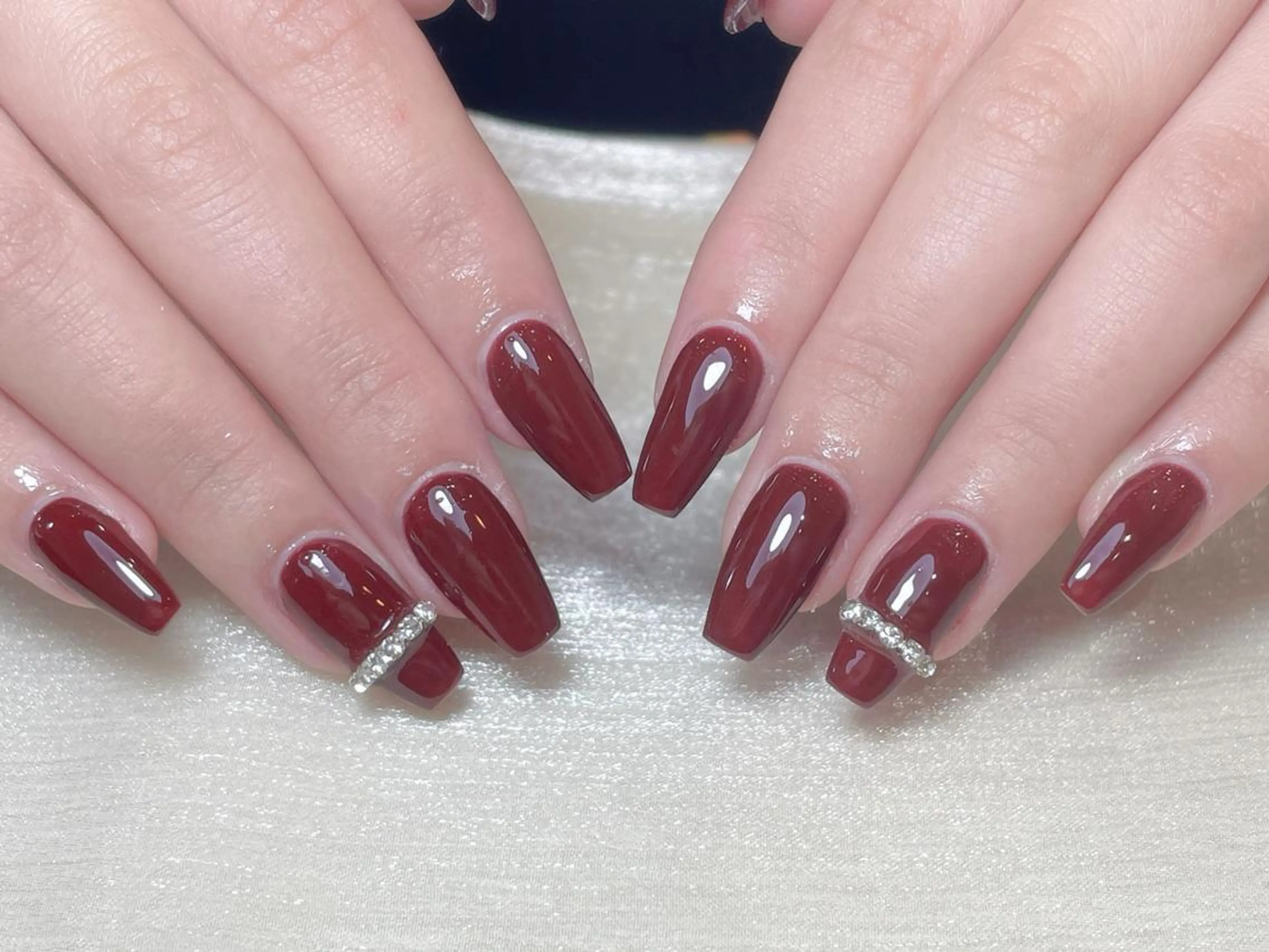 セミロング ハンドネイル 💅 リリアのネイルデザイン