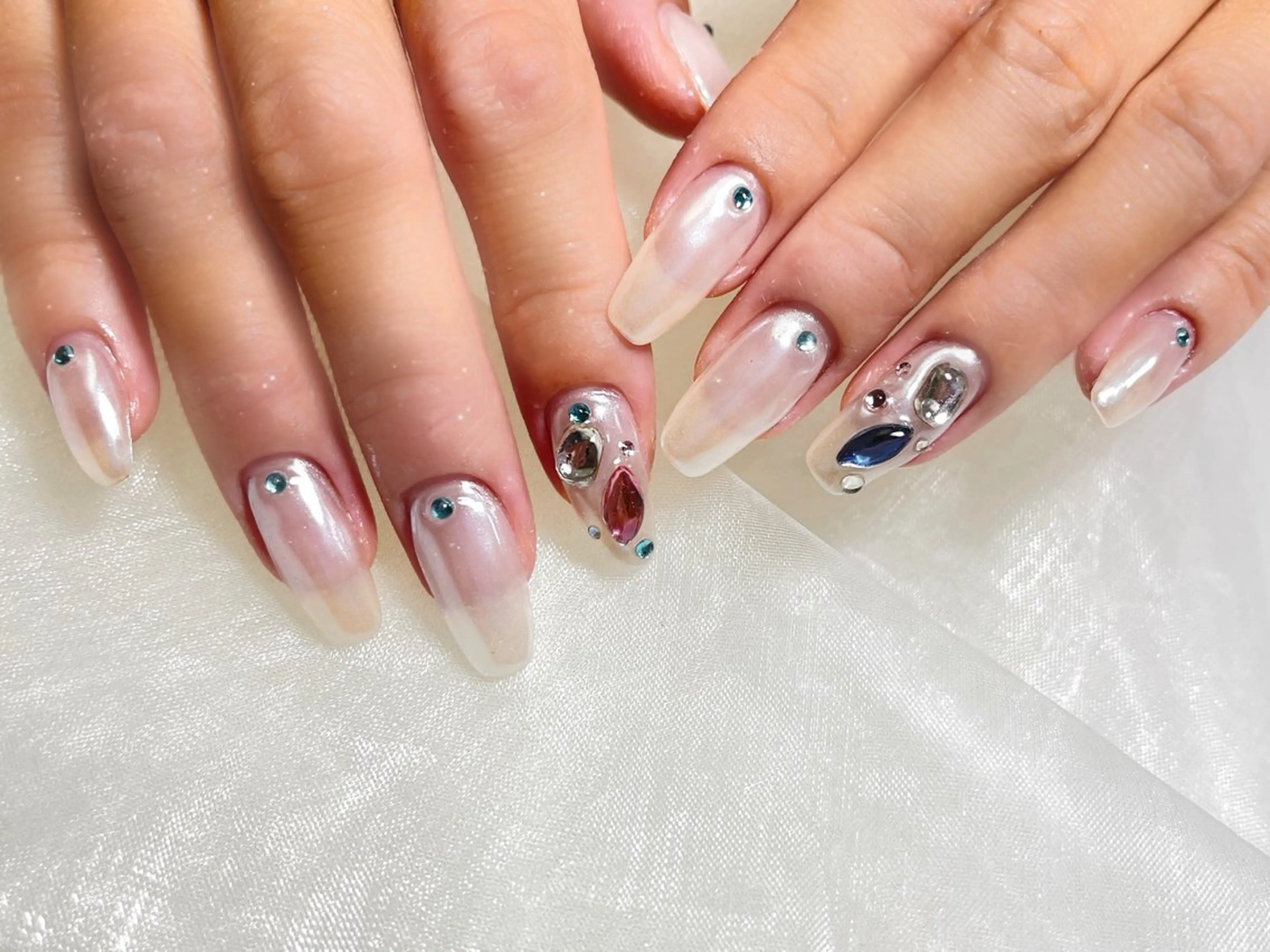 ネイル ハンドネイル 🎀ネイルサロン エクラYUI🎀のネイルデザイン