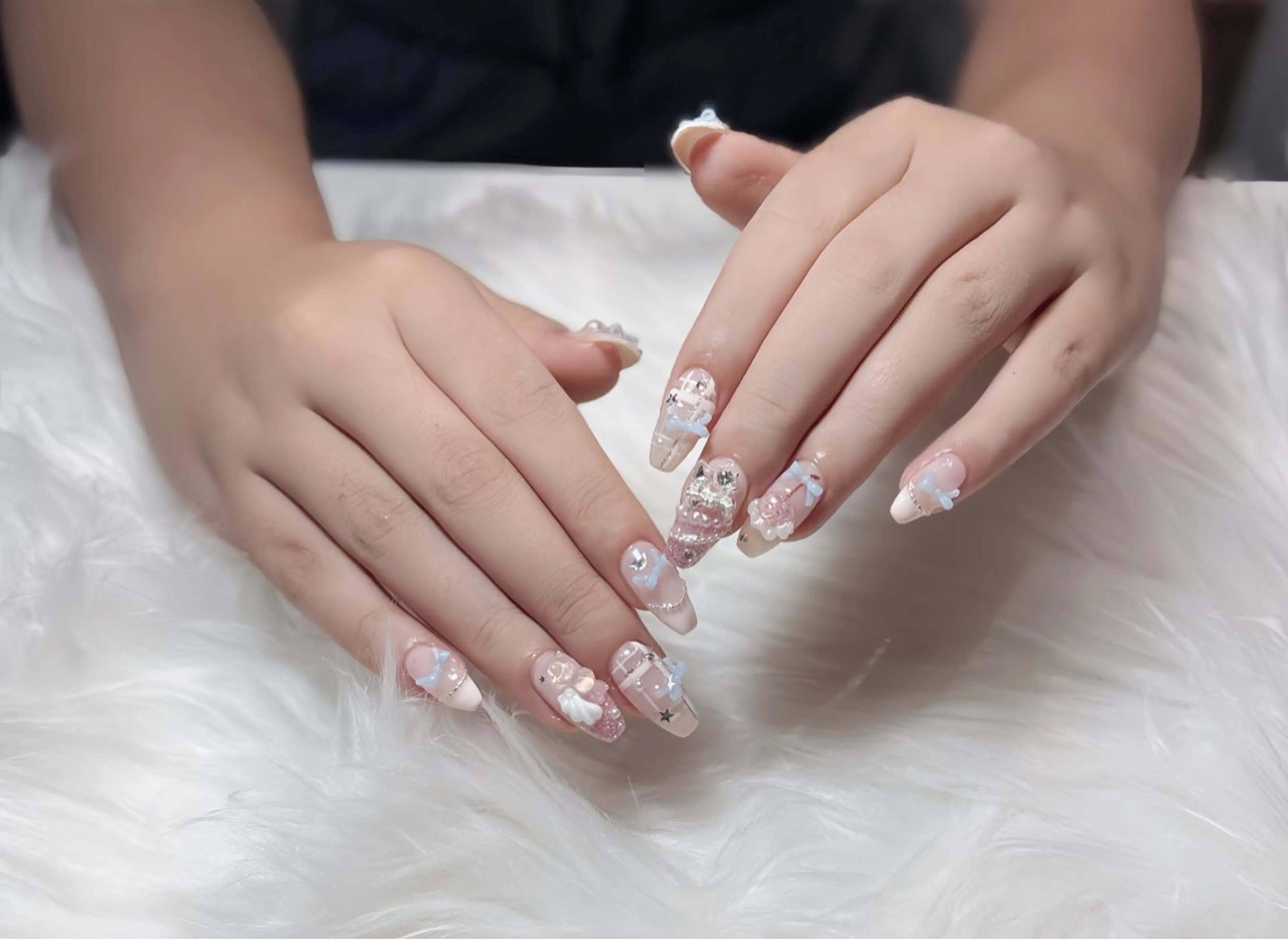 ネイル オーロラネイル チークネイル フットネイル フレンチネイル ジェルネイル Nichi Nails❤️のネイルデザイン