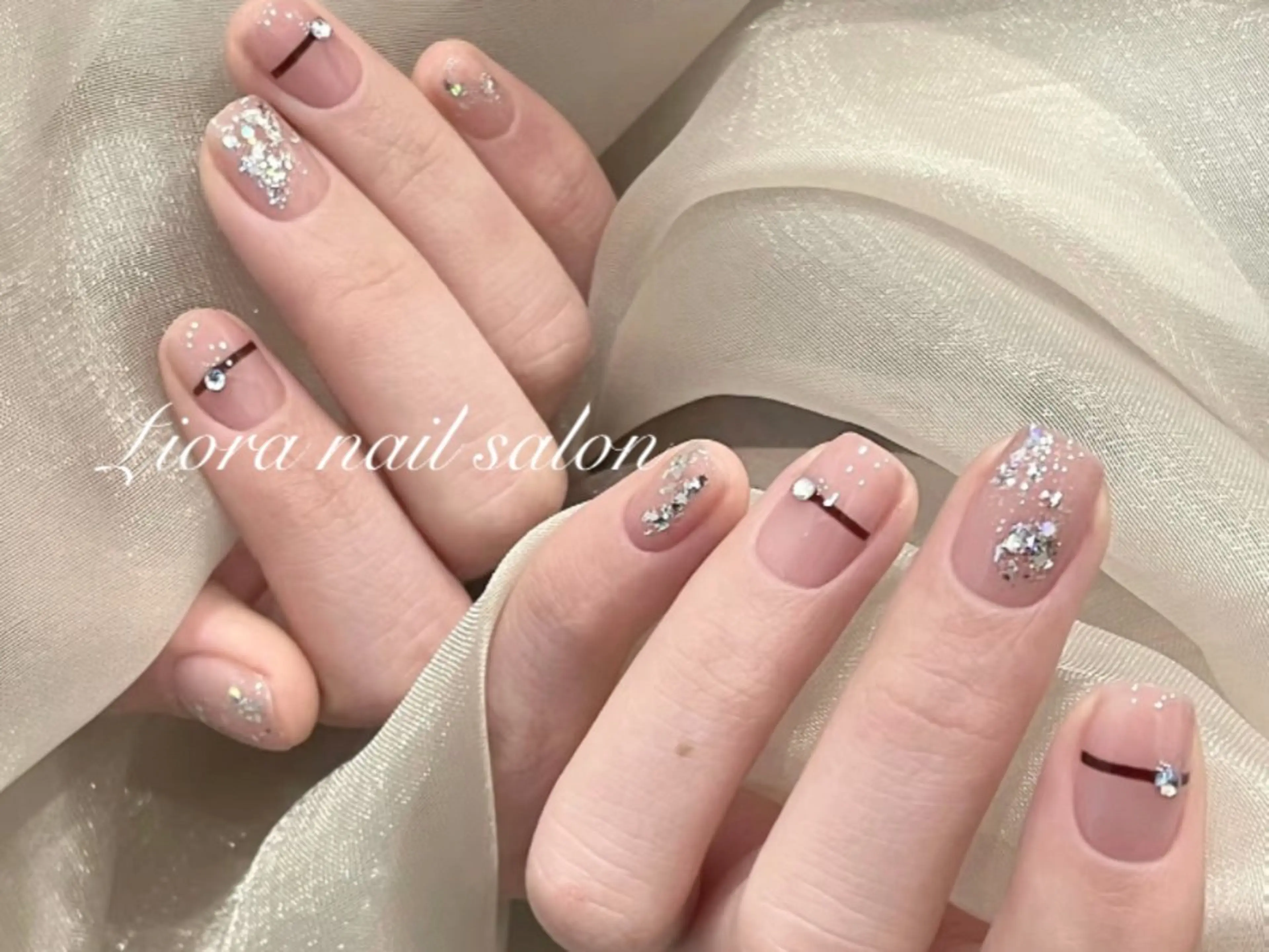 ネイル フレンチネイル ジェルネイル ガーリー グラデーション キラキラネイル ハンドネイル Liora nail スカルプ専門店のネイルデザイン