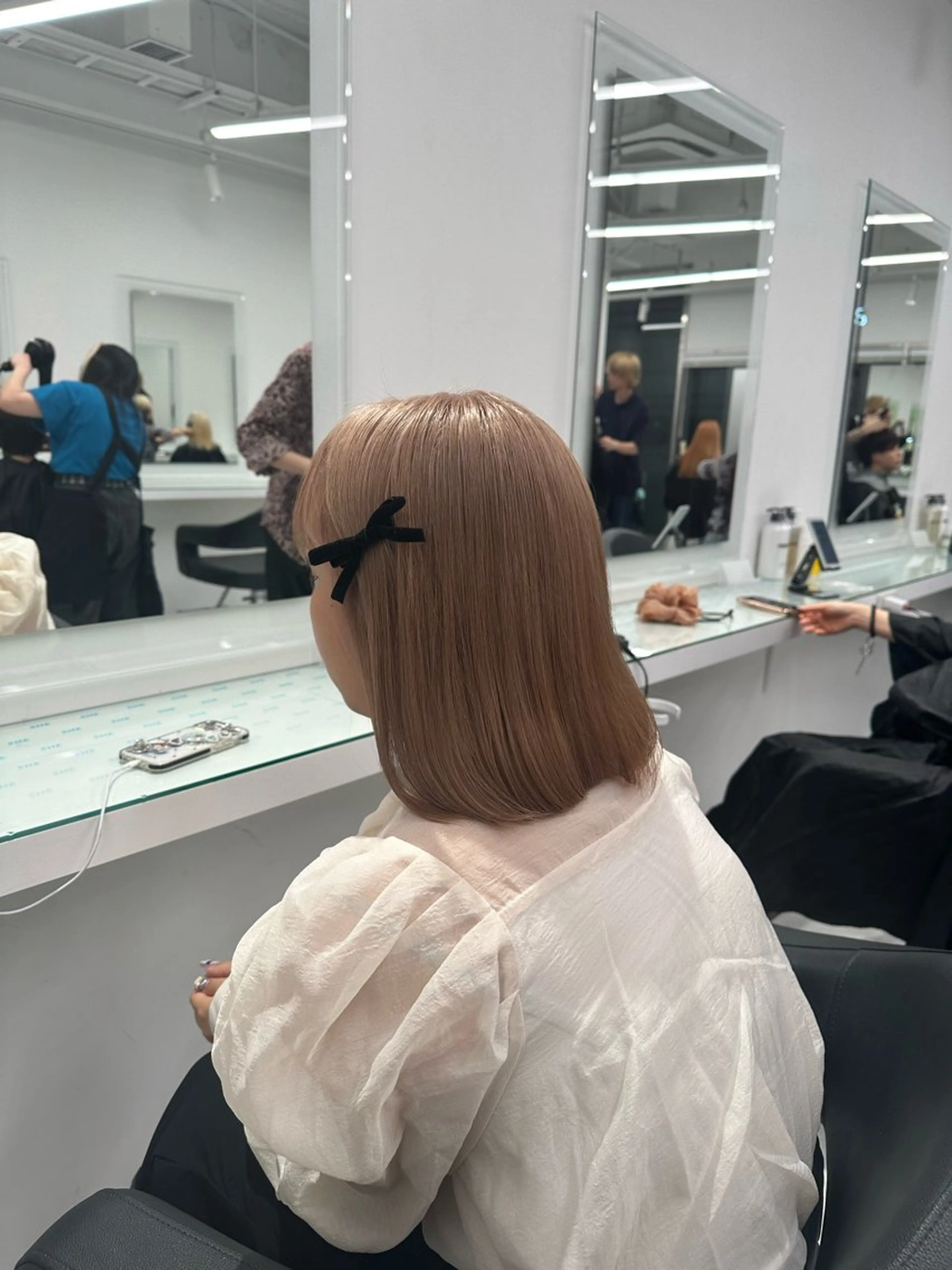 セミロング カラー ヘアカラー トリートメント ヘッドスパ ヘアセット ❄最強かわいいカラー ❄️MINA❄️のヘアスタイル