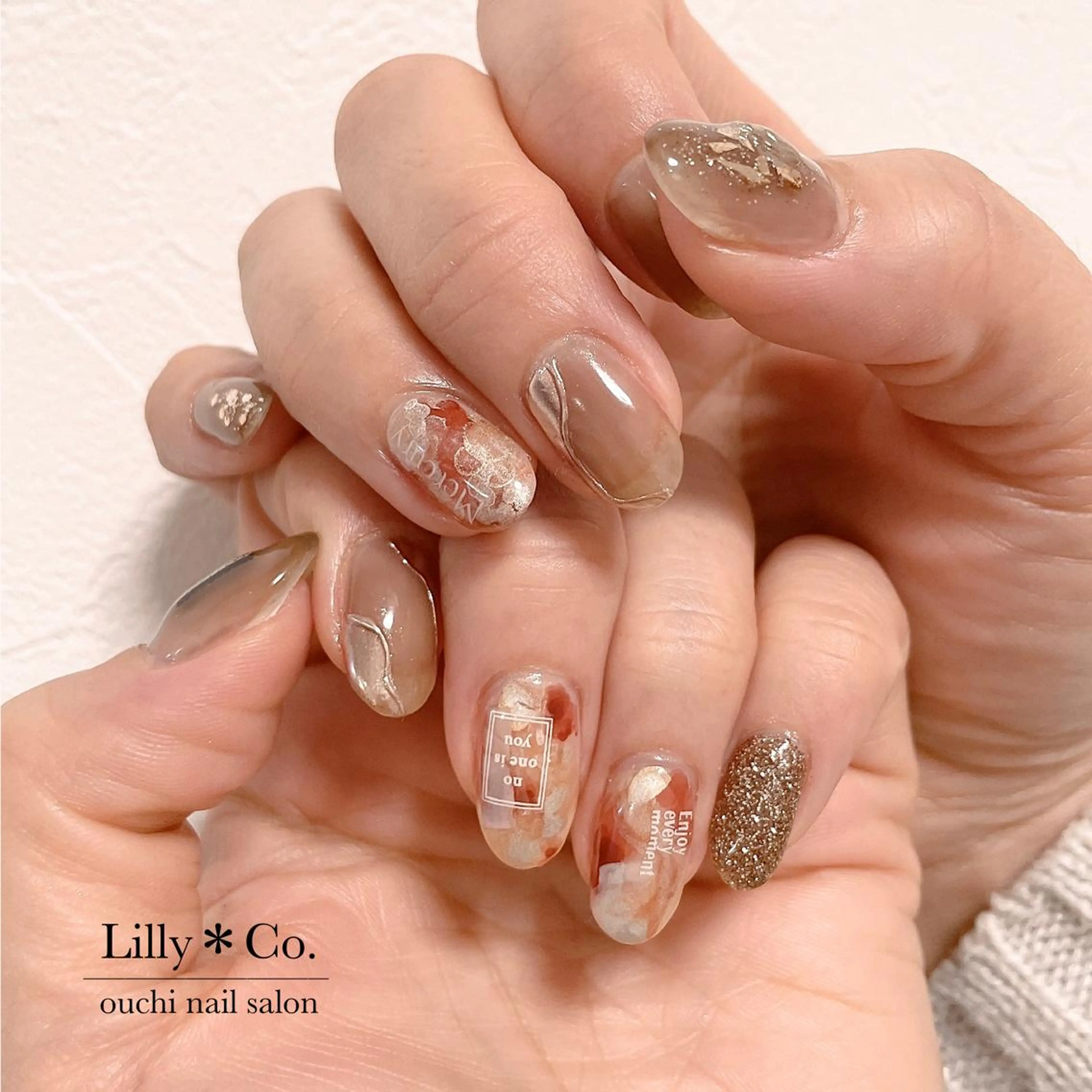 ネイル アートネイル ハンドネイル ハンドケア Lilly Co.のネイルデザイン