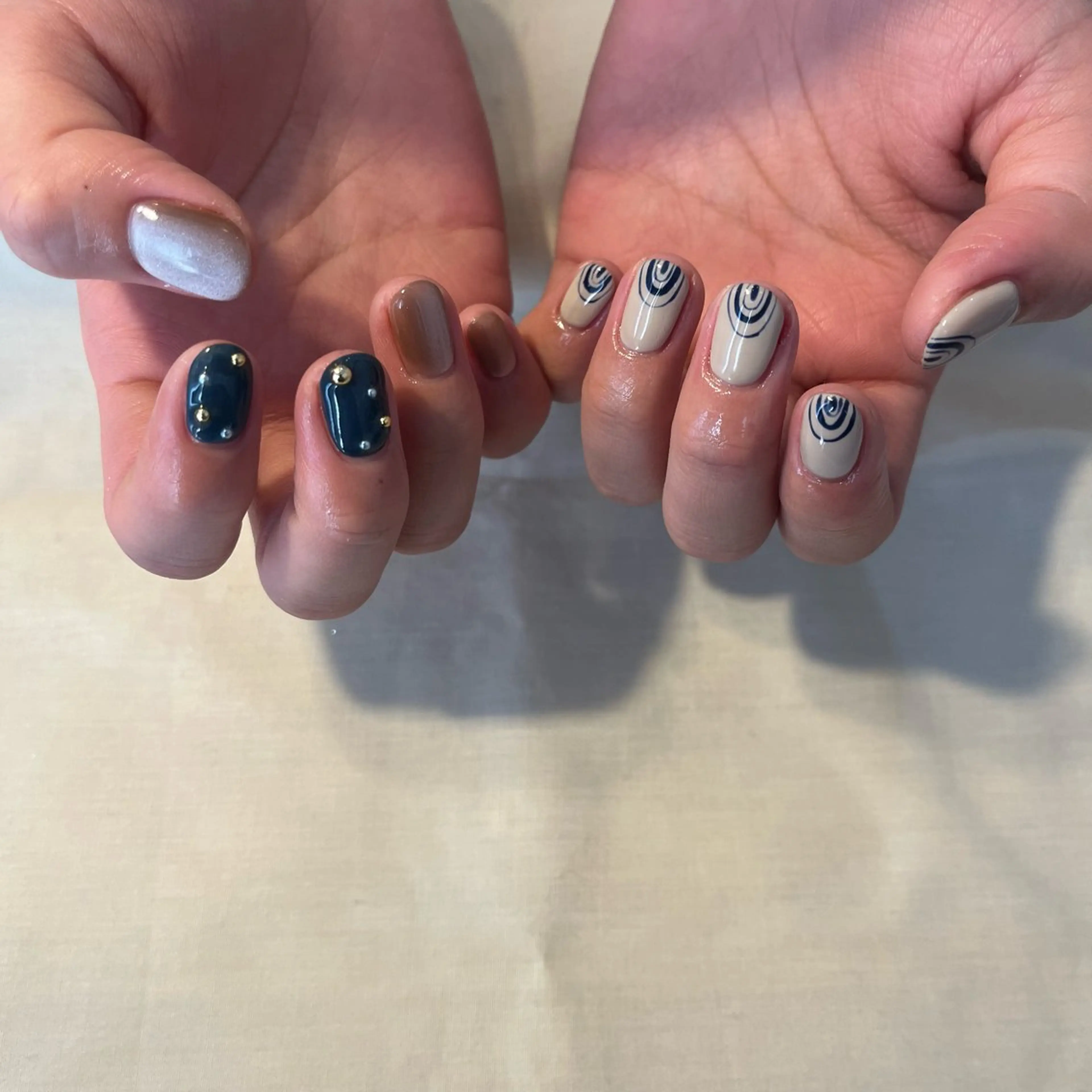 ネイル ハンドネイル 岩本 杏のネイルデザイン