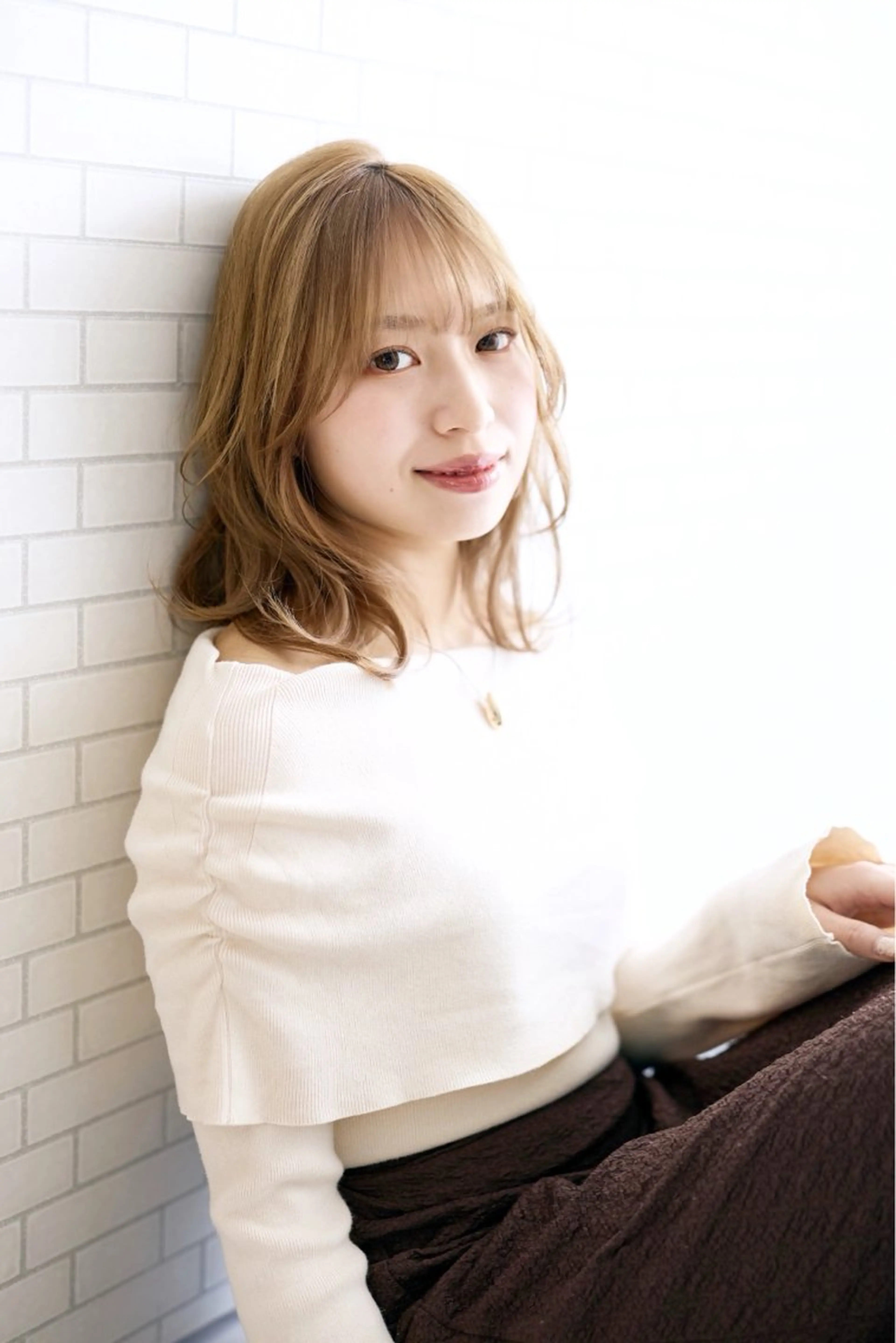 ミディアム カラー クボキ サヤのヘアスタイル