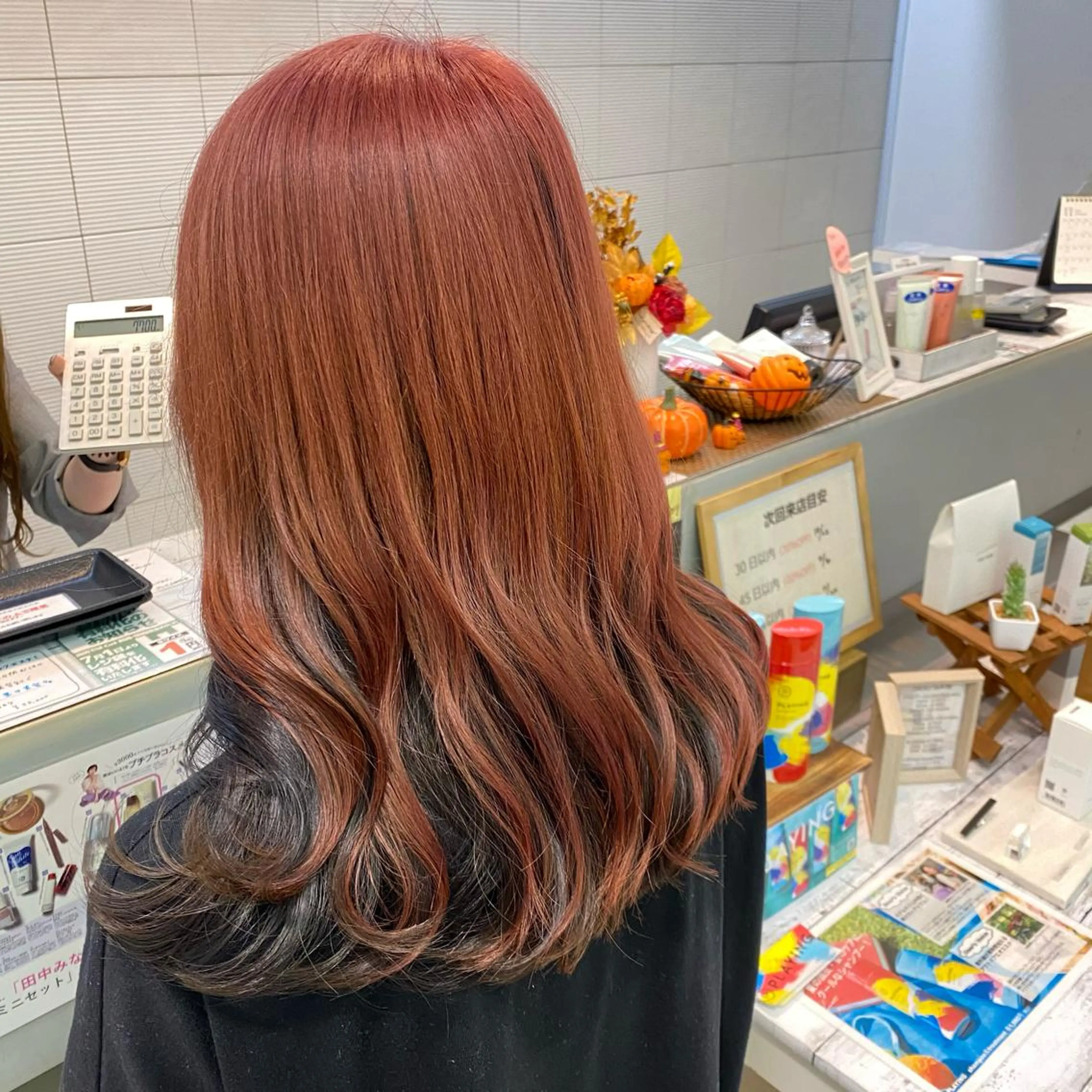 ロング カラー 渡邊 唯のヘアスタイル