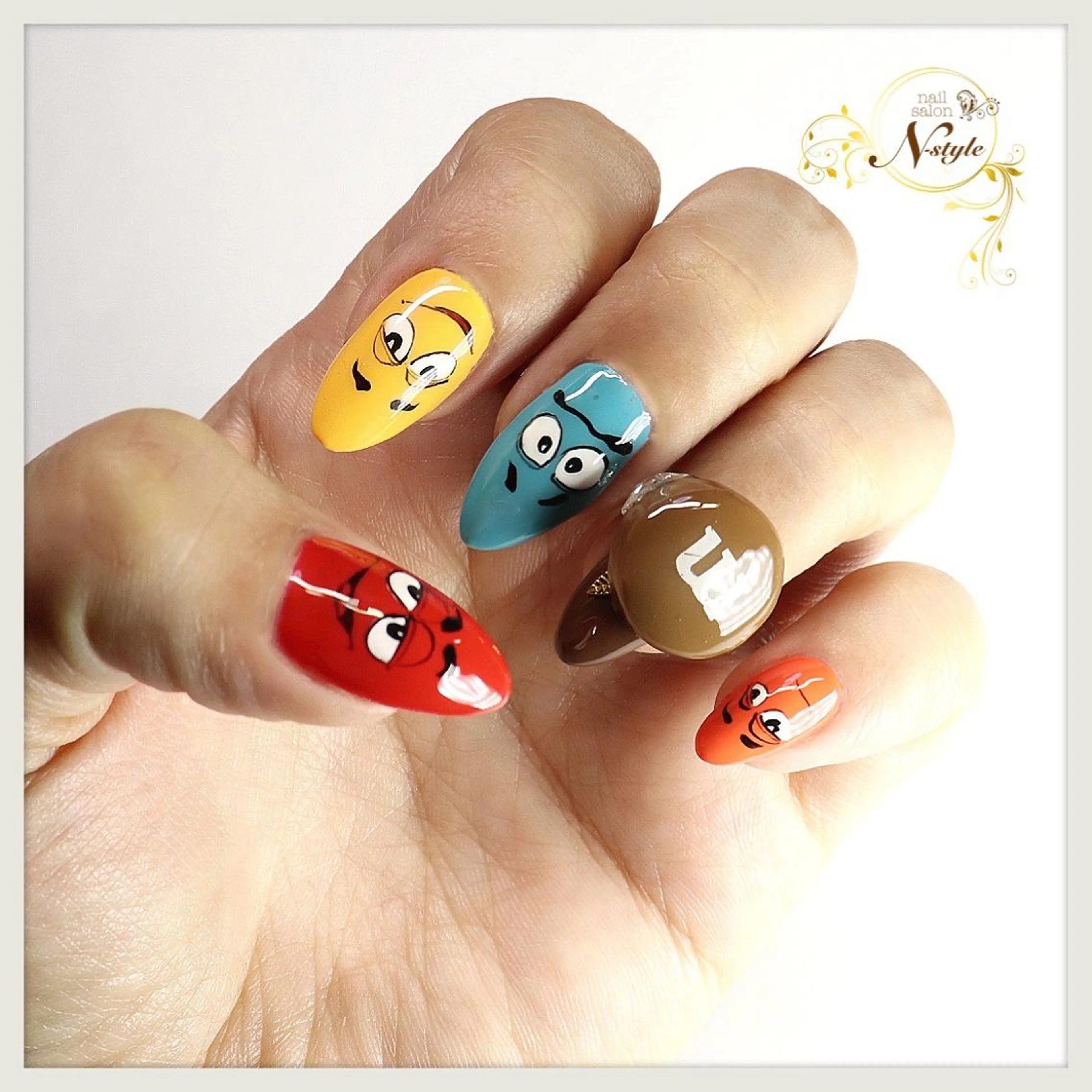 ネイル ネイルN-STYLE スタッフのネイルデザイン