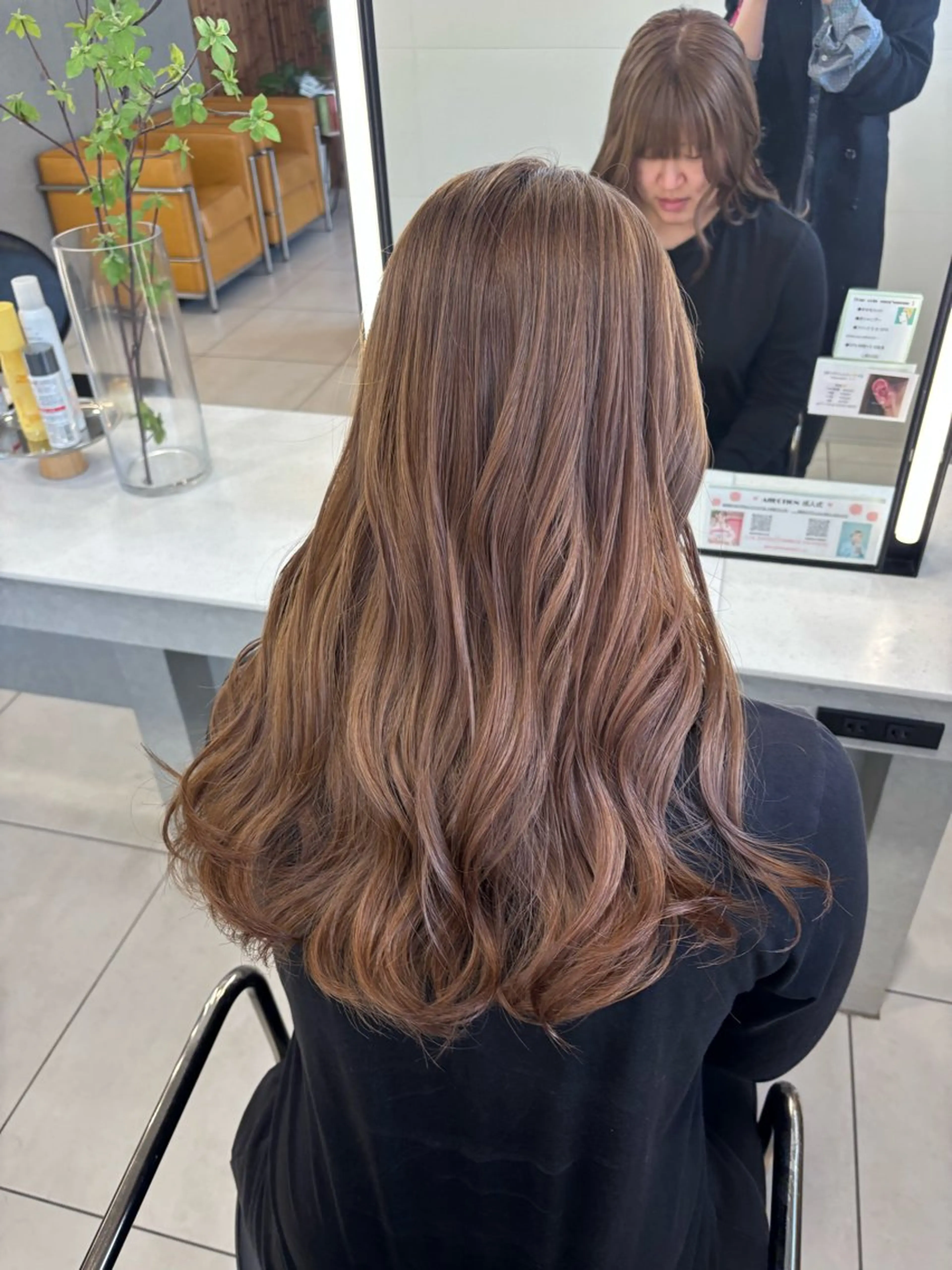 ミディアム カット ヘアカラー トリートメント 🫧🎀SARA/ 艶カラー/金山💓のヘアスタイル