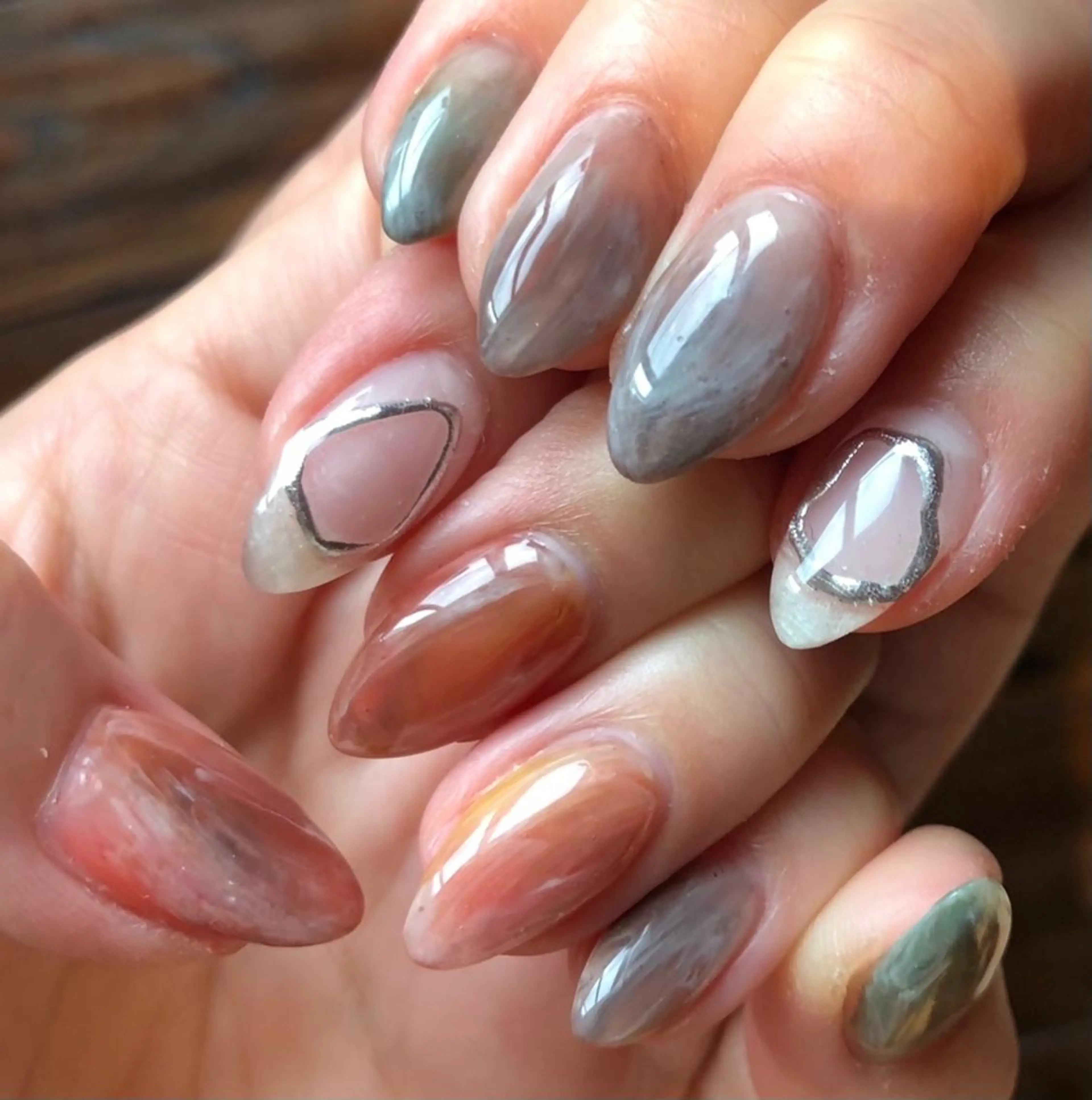 ネイル ニュアンスネイル studio e n / RiNのネイルデザイン