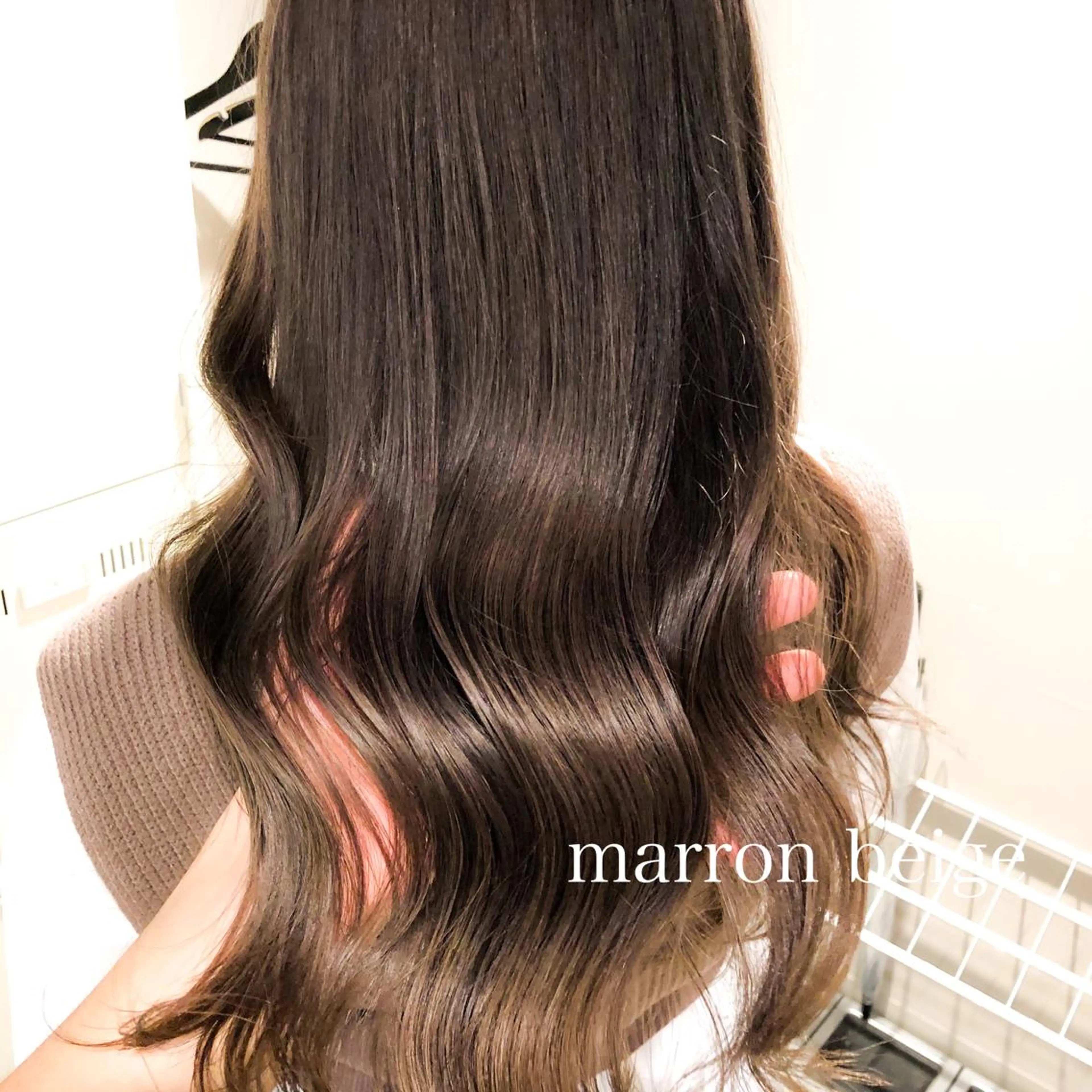 ロング カラー ヘアカラー トリートメント ハイトーン×レイヤー カットTAKUMIのヘアスタイル