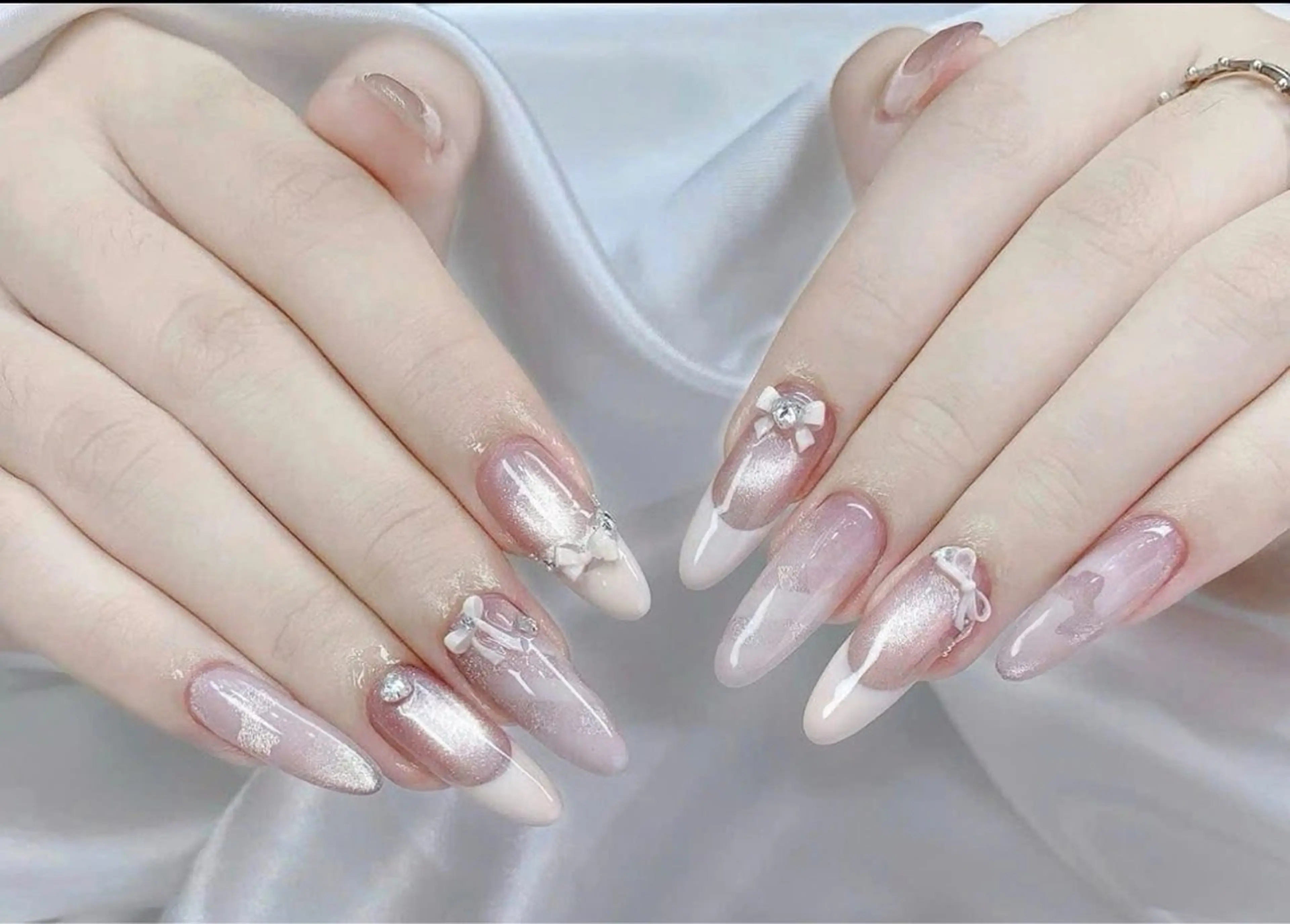 ネイル ハンドネイル T. Leeのネイルデザイン