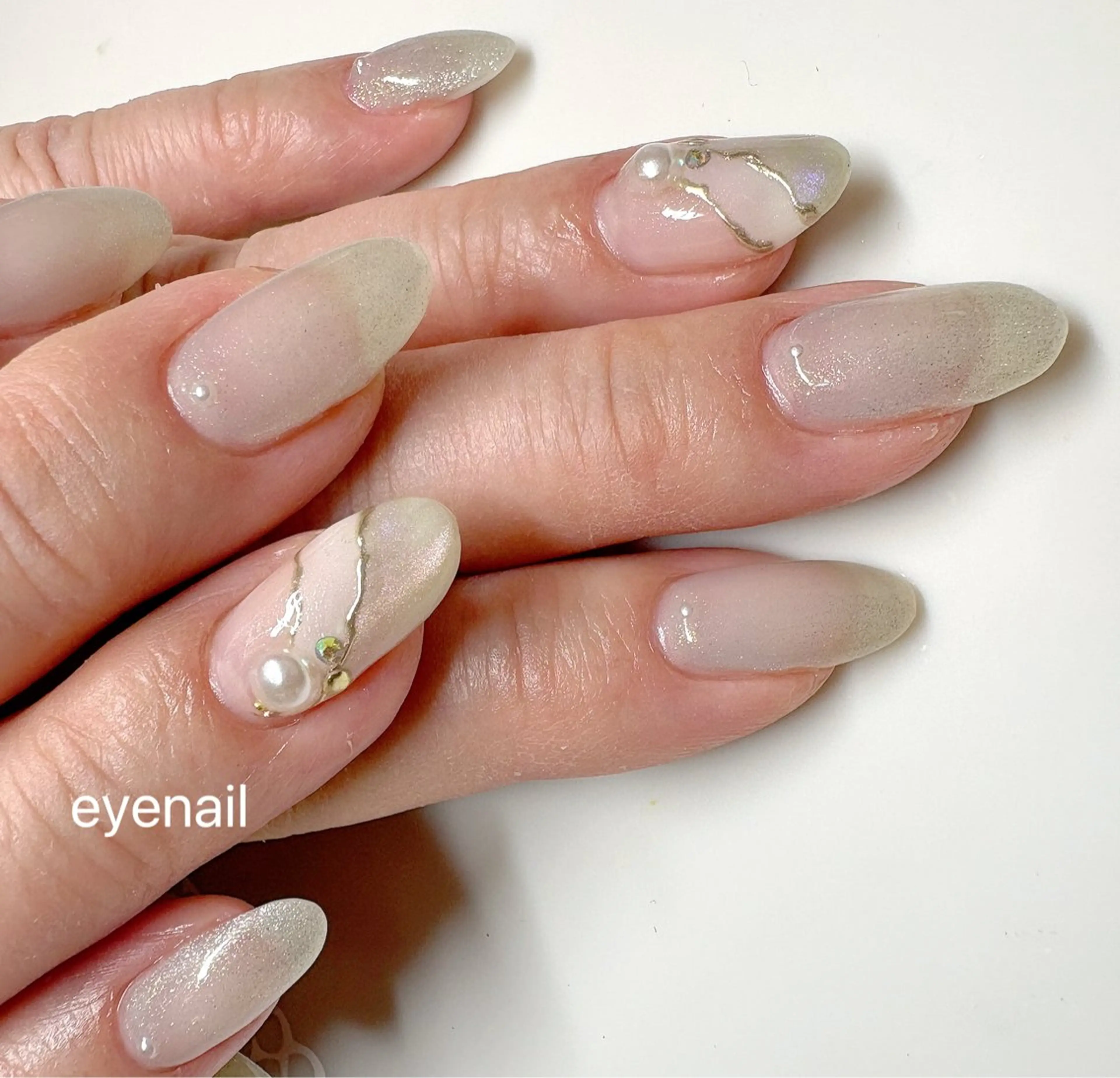 ネイル アートネイル ミラーネイル ストーンネイル ハンドネイル Eye nailのネイルデザイン