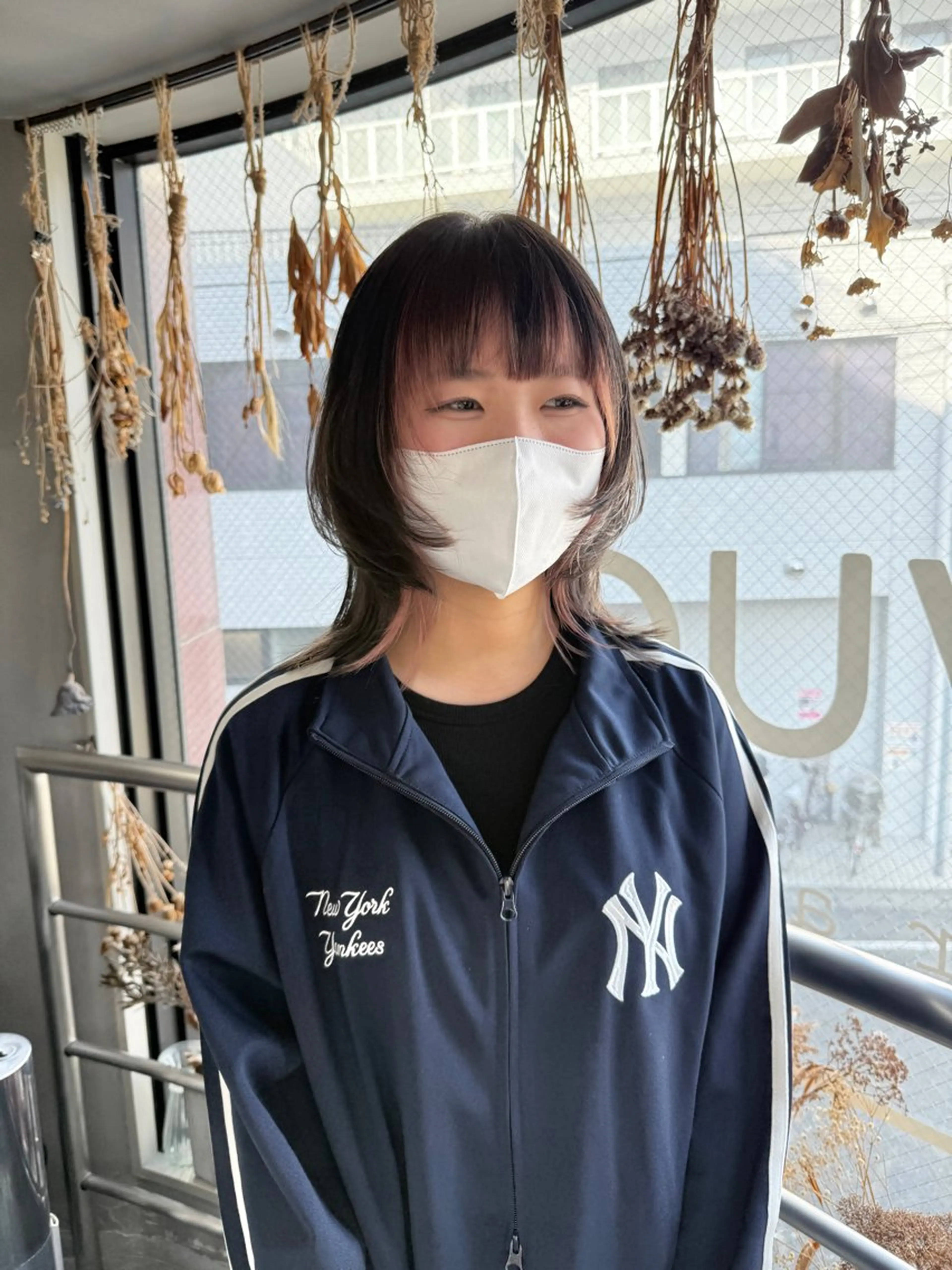 セミロング カット ウルフ/レイヤー🪐 MANAのヘアスタイル