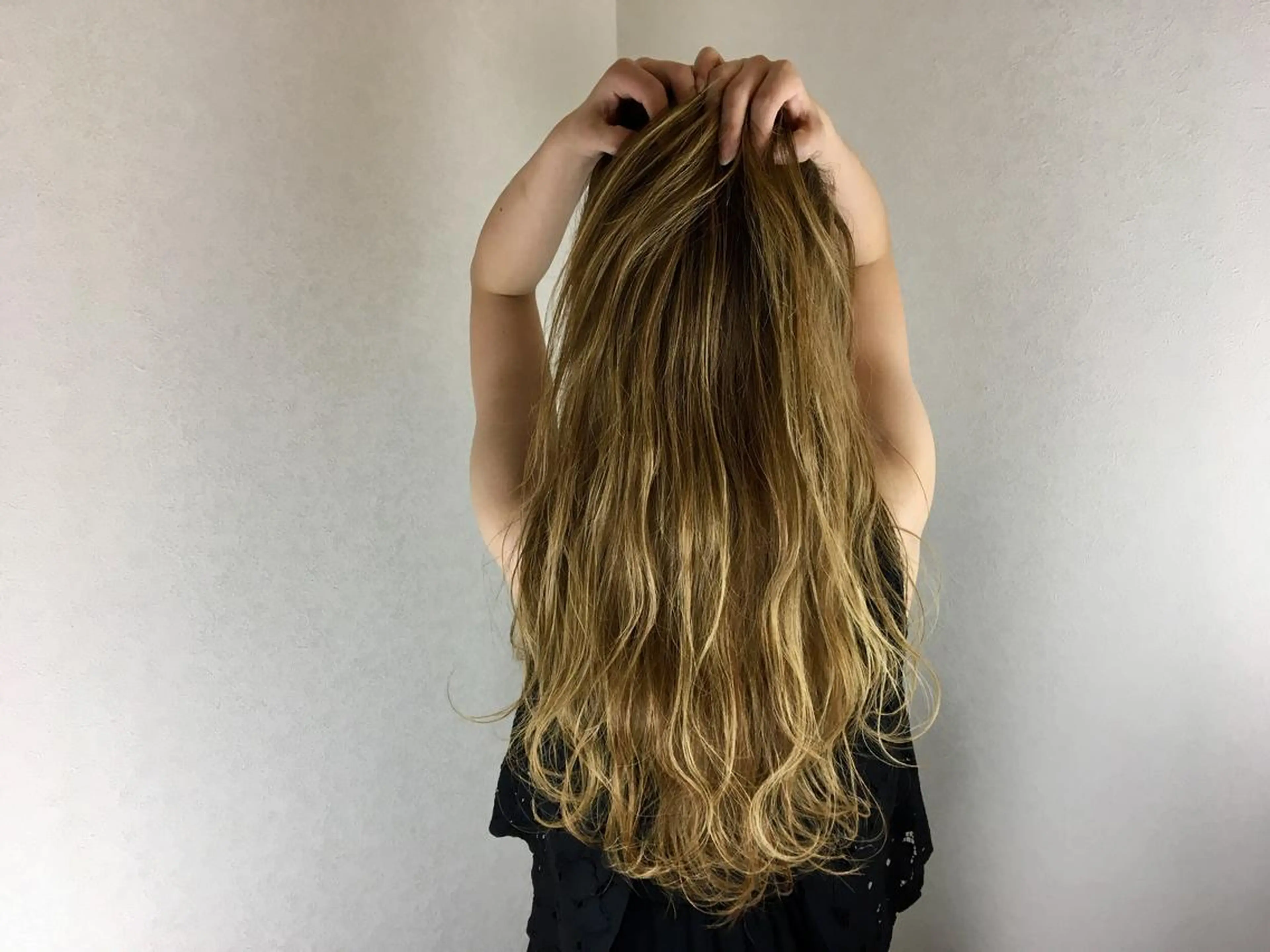 ロング still .のヘアスタイル