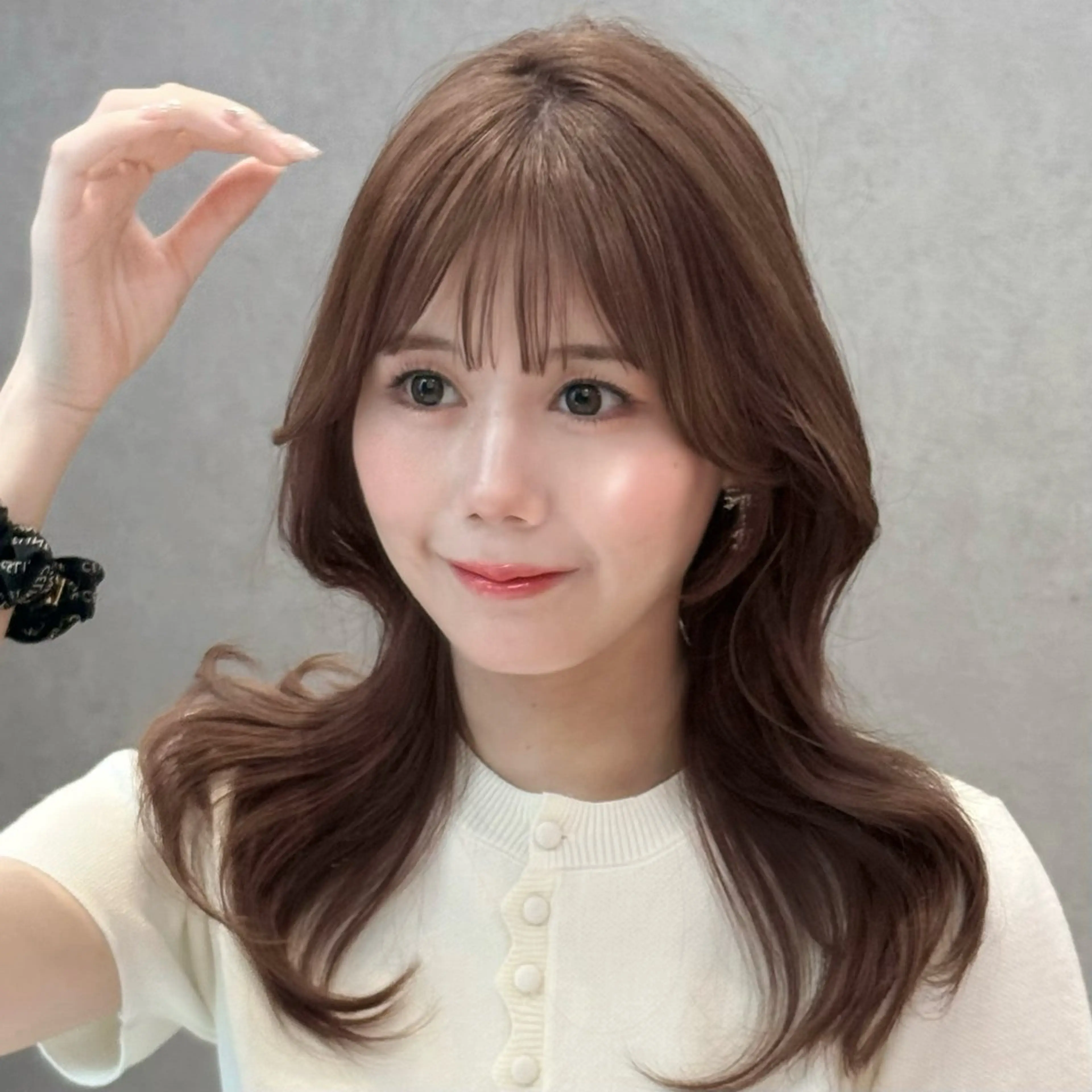 ロング 顔周りカット 韓国風ヘア カット ヘアカラー トリートメント ヘアセット 前髪/ 顔周り/とばみかのヘアスタイル