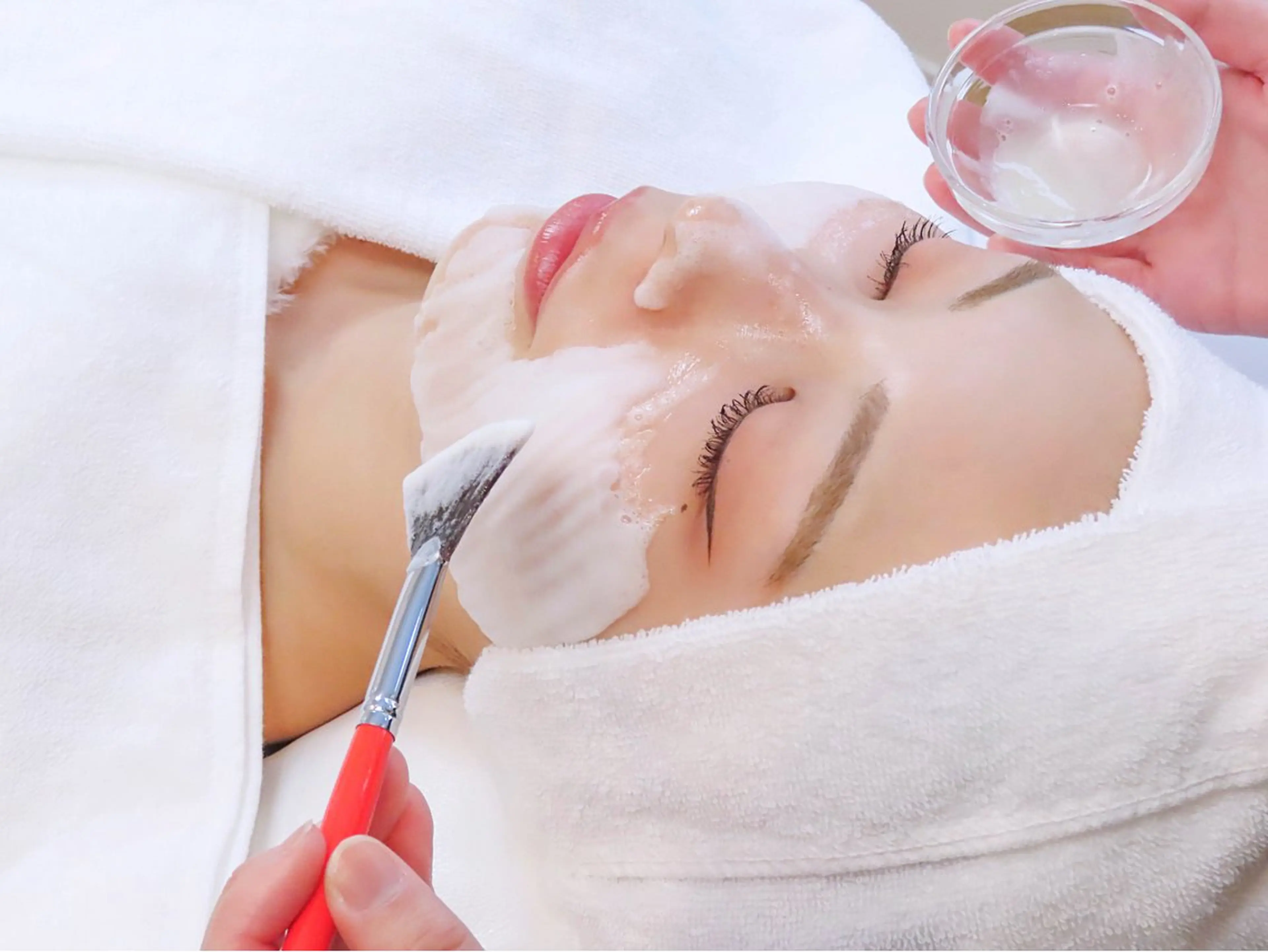 毛穴改善フェイシャル 夏秋美肌サロンのエステ・リラクイメージ