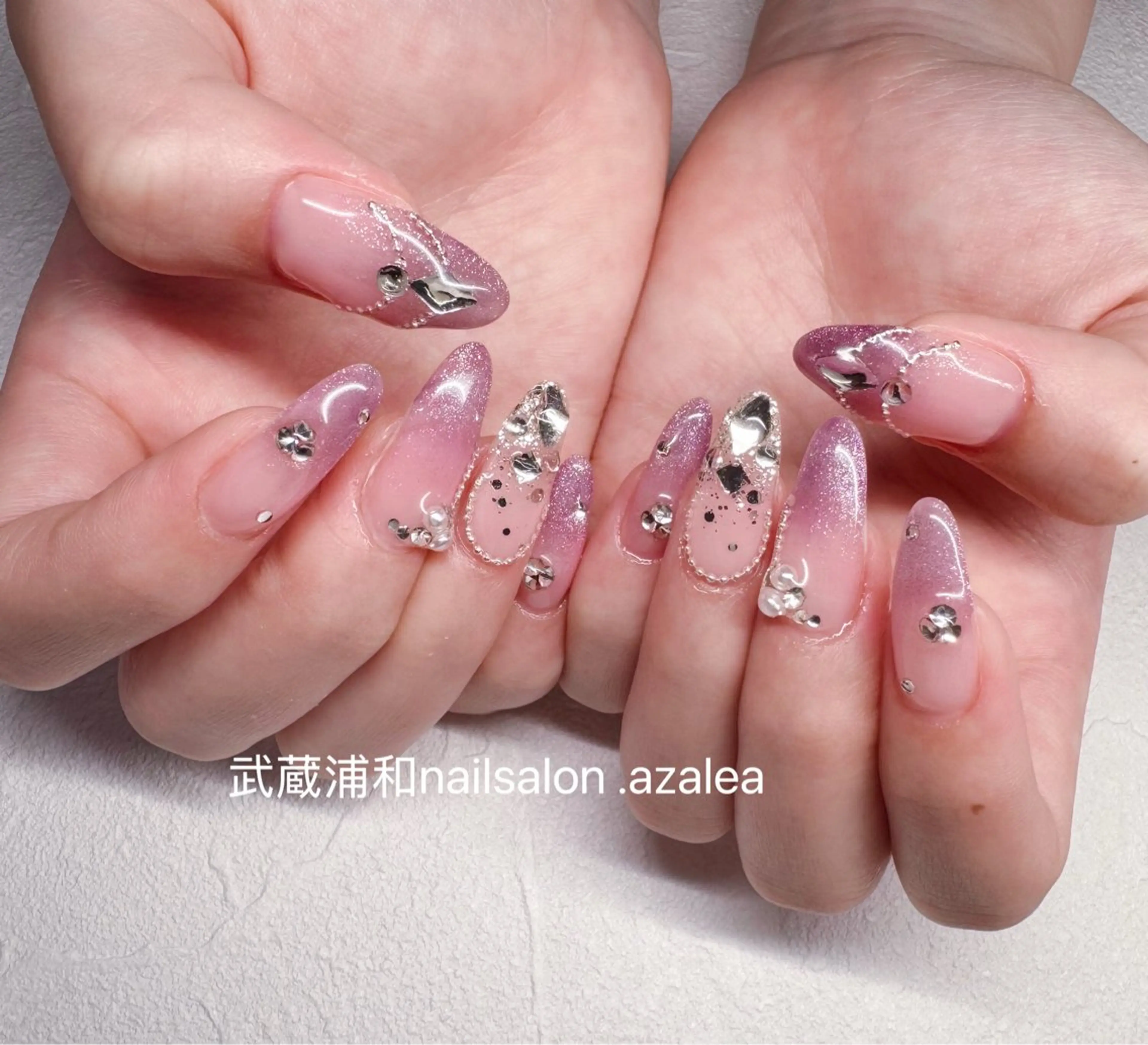 ネイル ハンドネイル R inのネイルデザイン