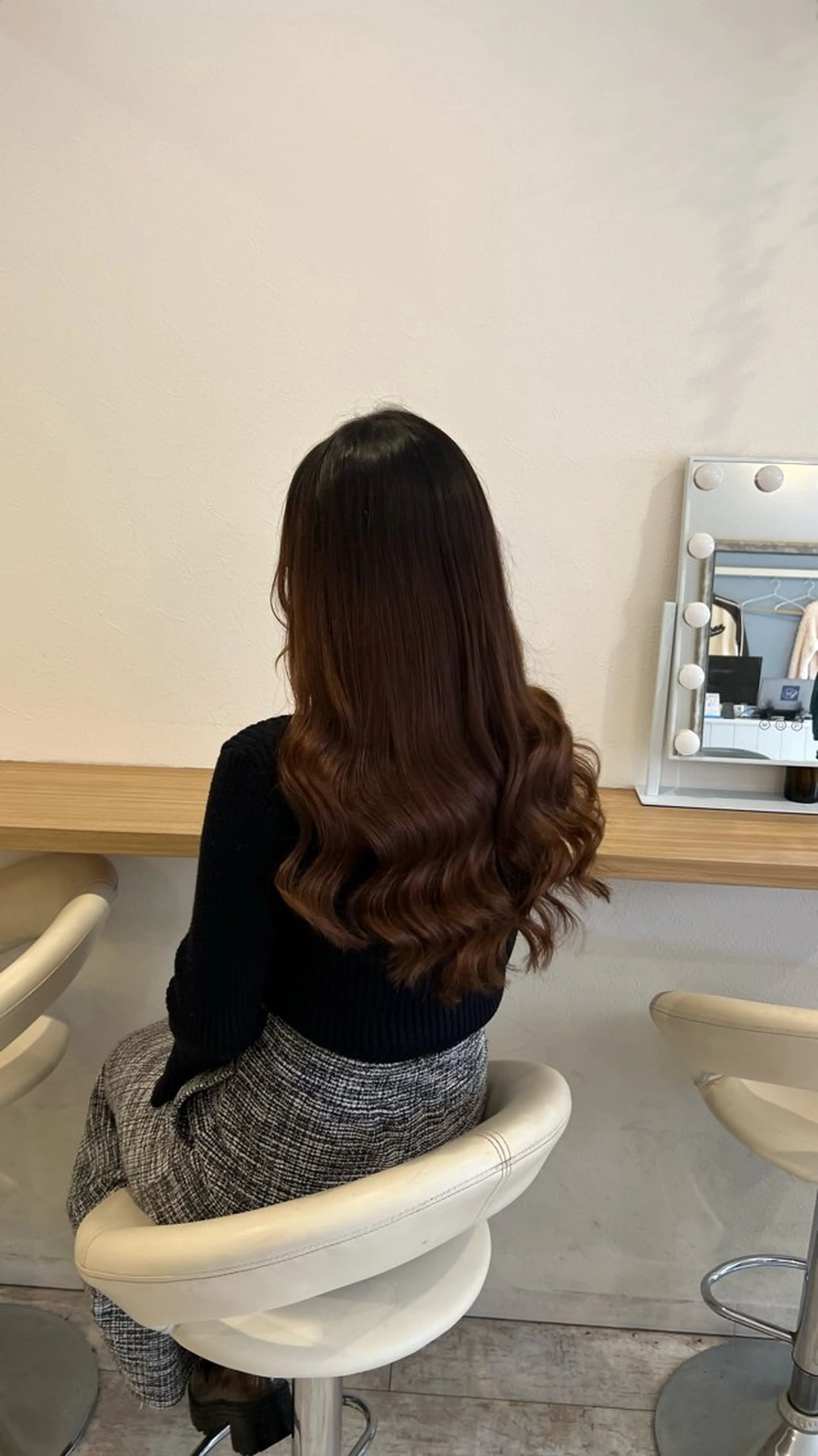 ロング エクステ 髪質改善 カット ヘアカラー トリートメント エクステ マテリアル 中央駅店のヘアスタイル