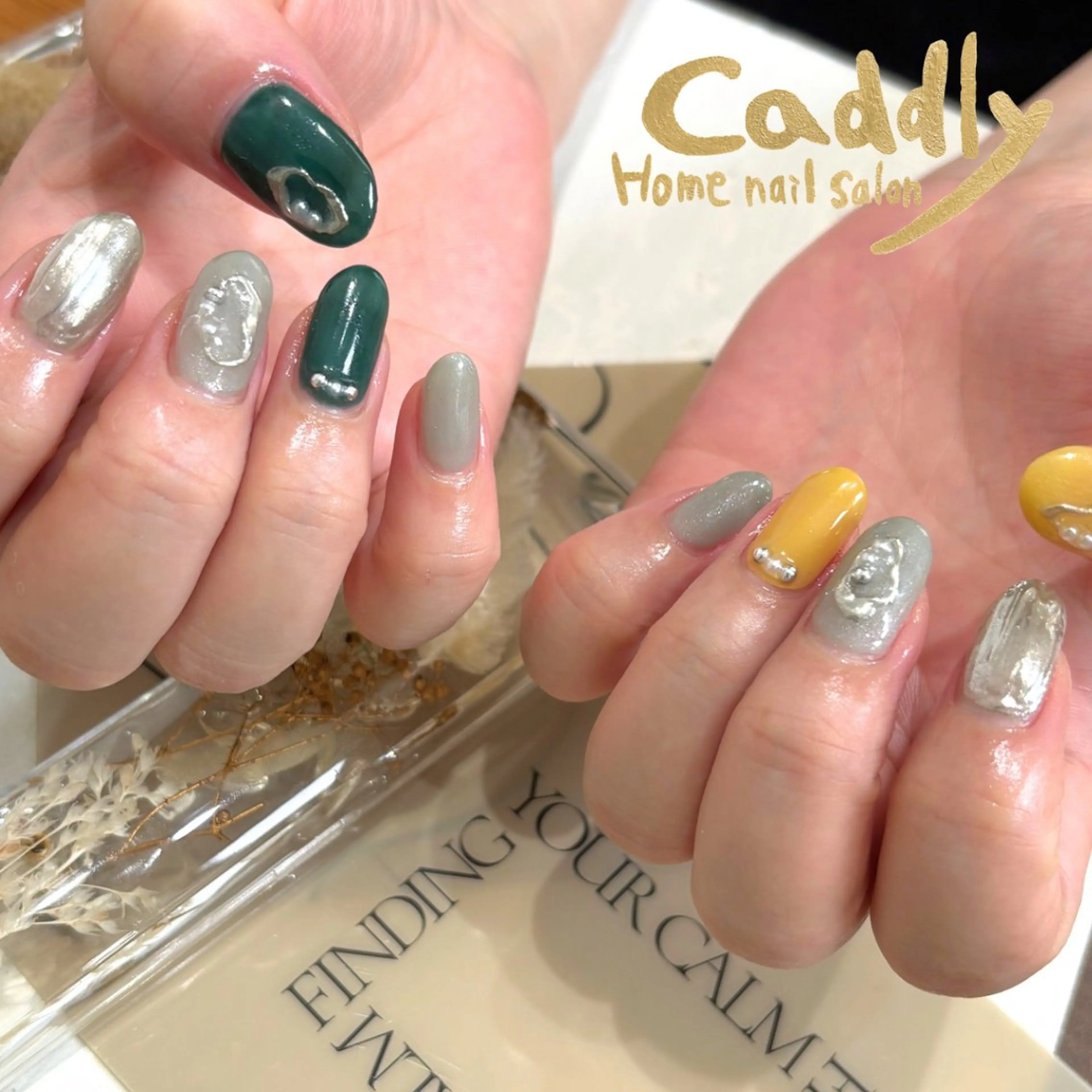 ネイル シンプルネイル ハンドネイル caddly naoのネイルデザイン