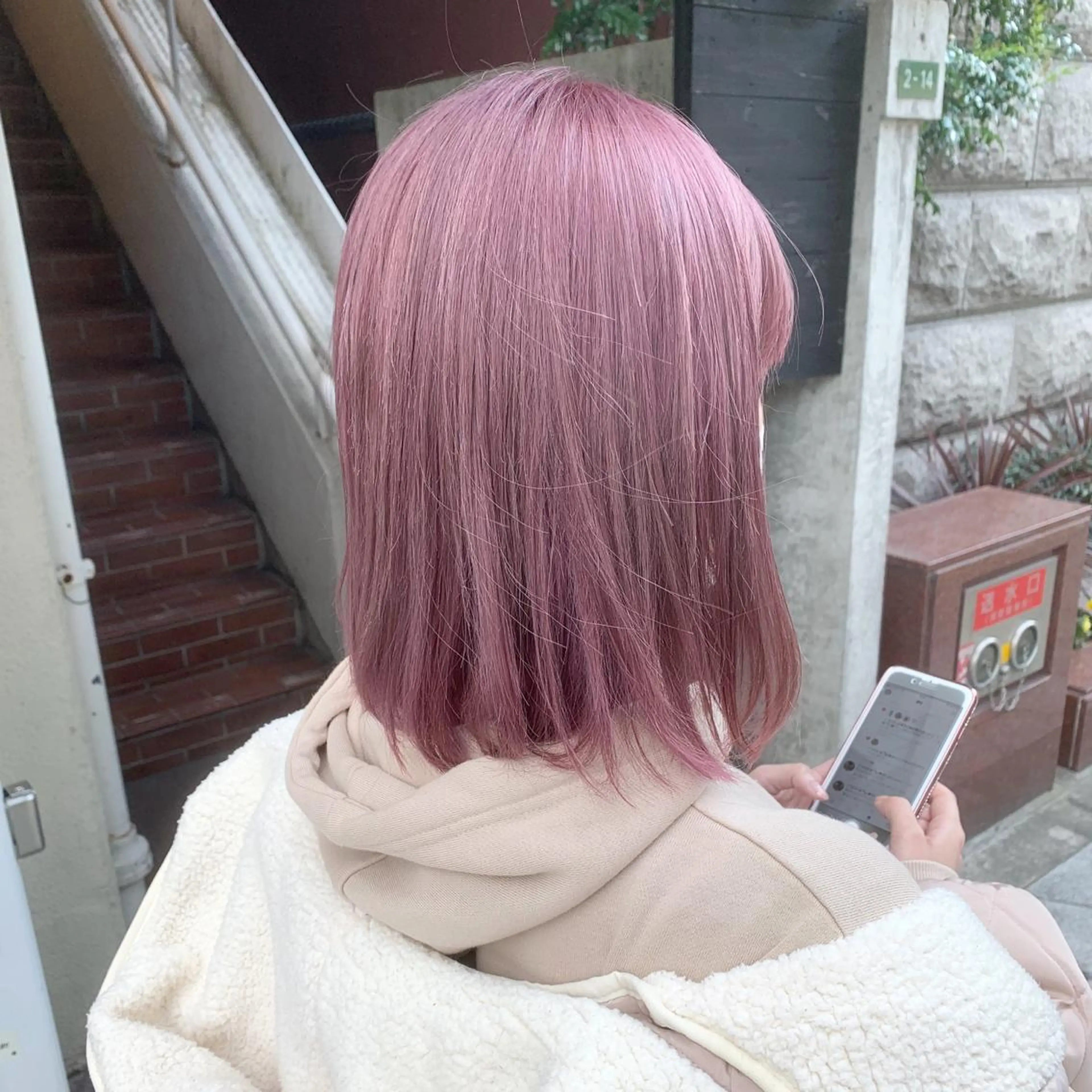 ミディアム カラー ヘアカラー トリートメント にしき さんのヘアスタイル
