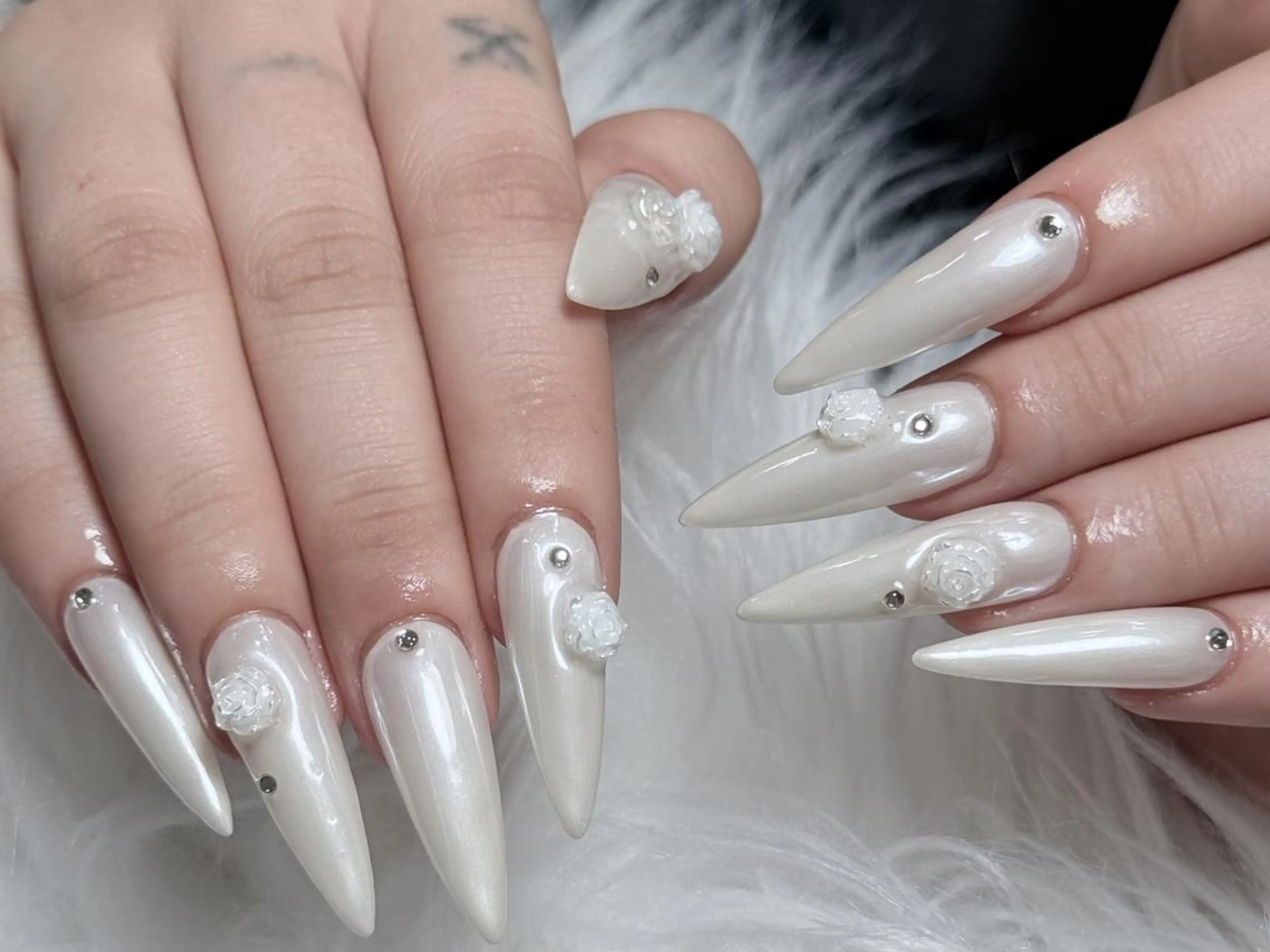 ネイル ボルドー チークネイル 長さ出し フレンチネイル ジェルネイル Yuu🎀 Belle Nailのネイルデザイン