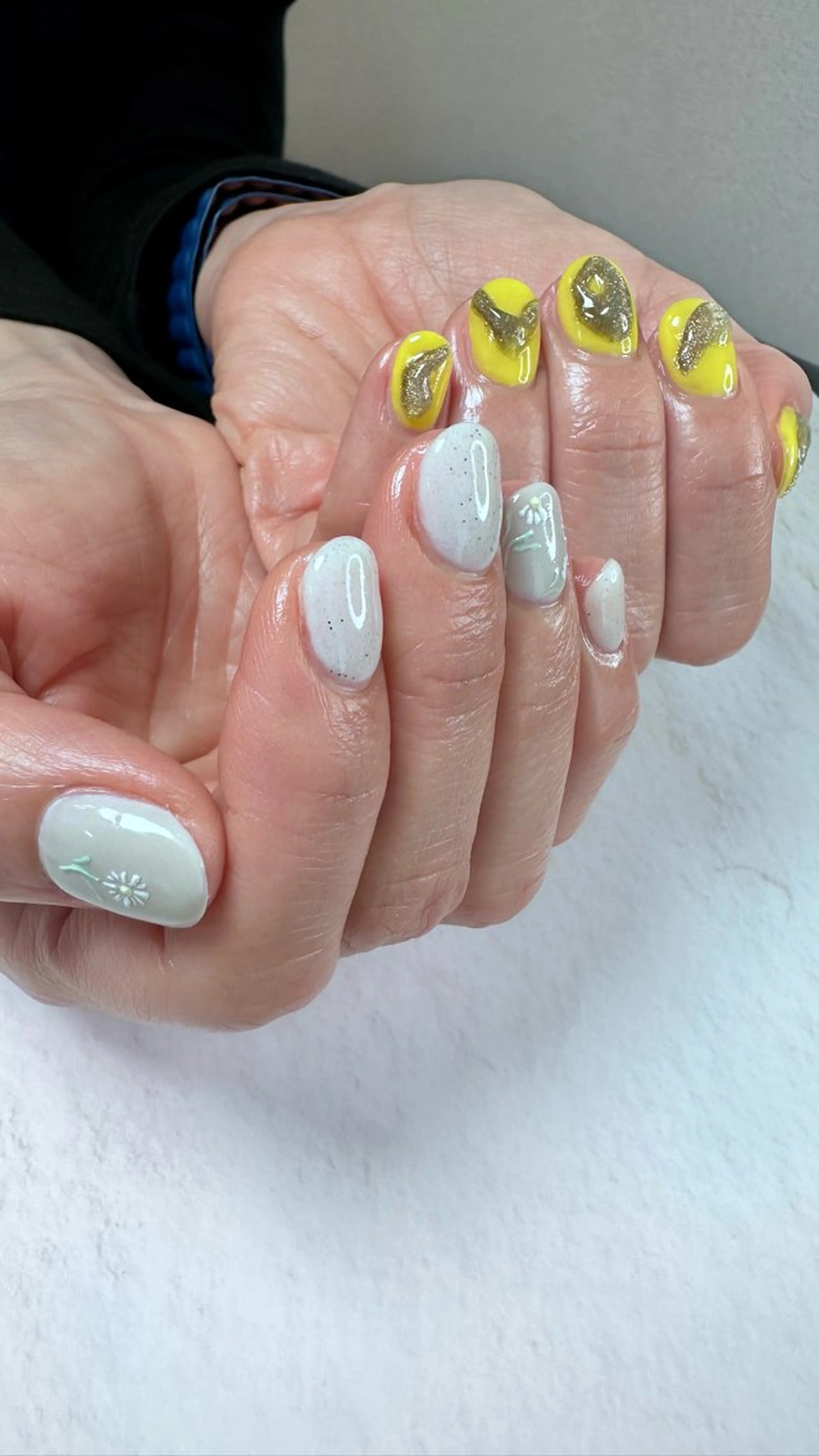 ネイル ニュアンスネイル ハンドネイル ハンドケア Atelier Ariのネイルデザイン