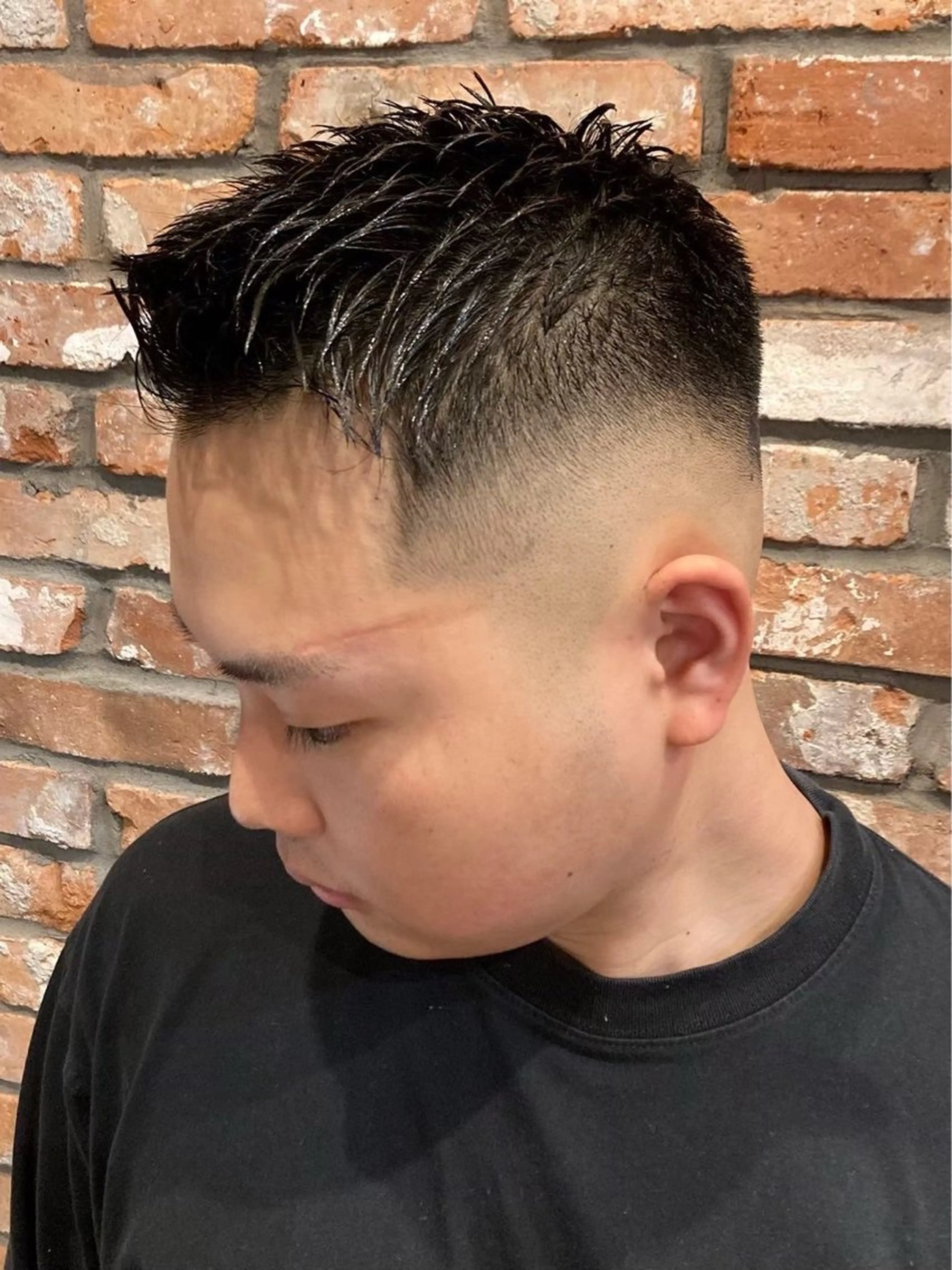 ショート メンズ フェードカット 猪井 明のヘアスタイル