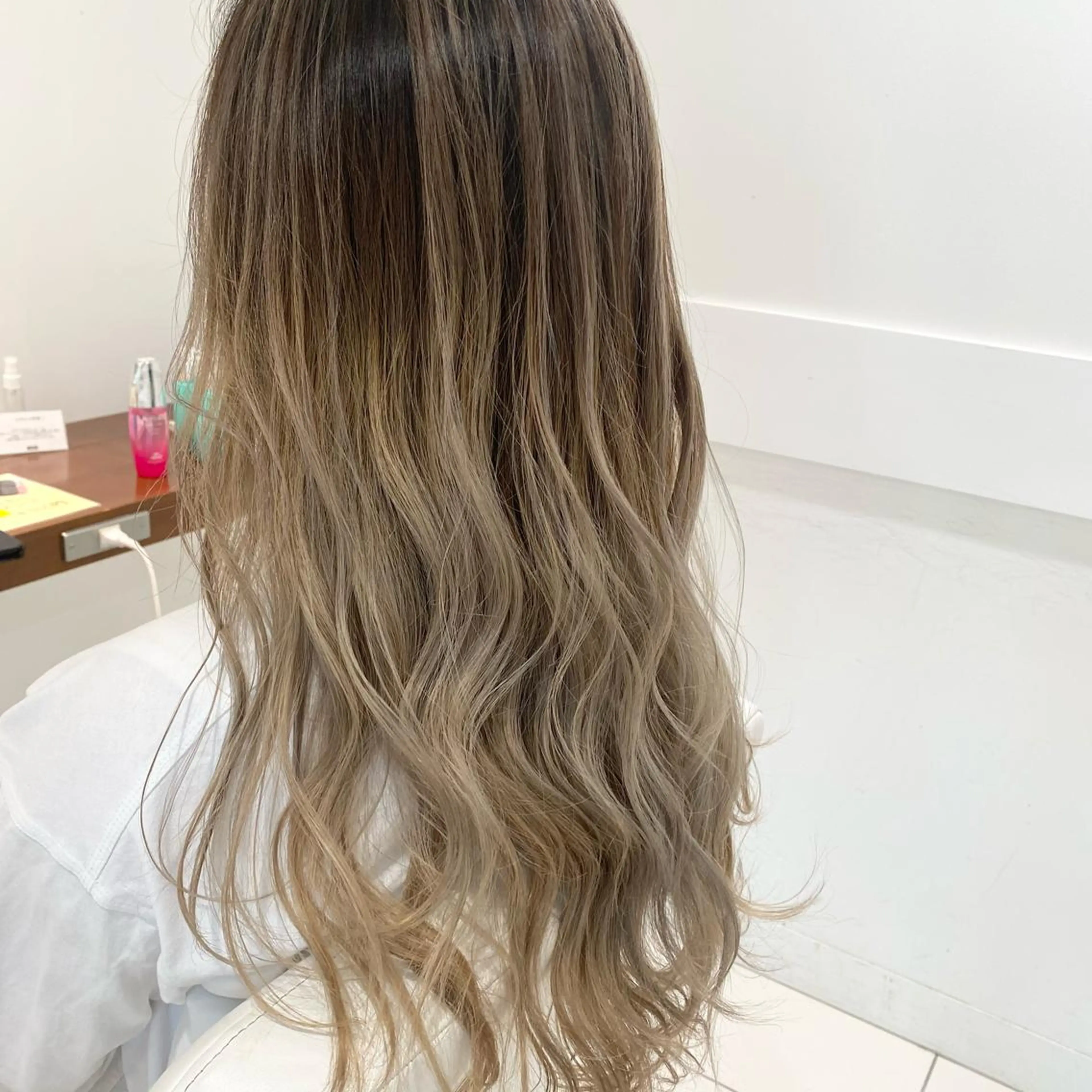 ロング カラー ウルフカット ハッシュカット/七海のヘアスタイル