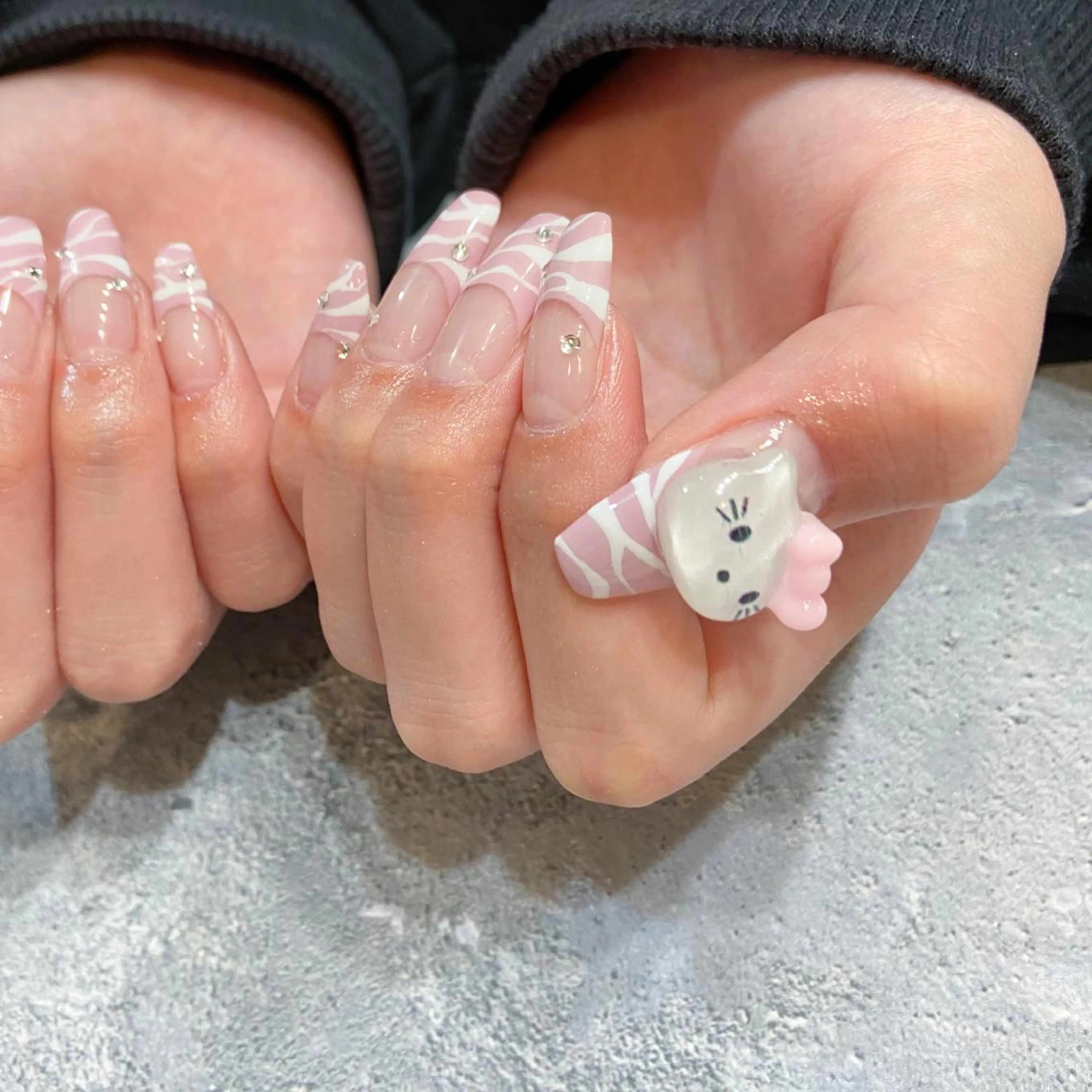 ネイル 持ち込み ハンドネイル 黒沢 直子のネイルデザイン