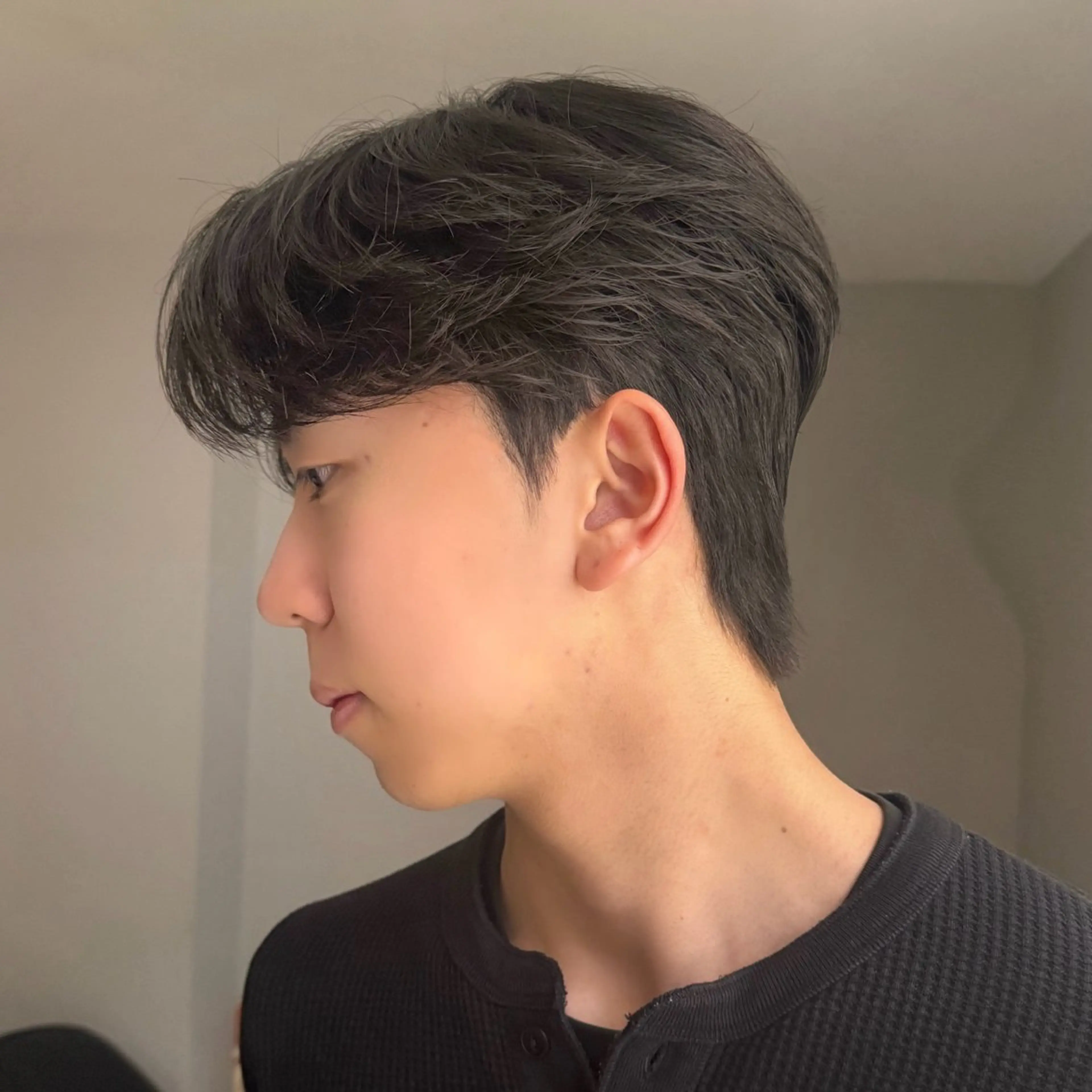 パーマ メンズ センターパート ダウンパーマ フェザーパーマ メンズ韓国風 マッシュ カット パーマ GO TODAY シェアサロン原宿 Verno所属・センターパート特化/ メンズカット/ヒロキのヘアスタイル