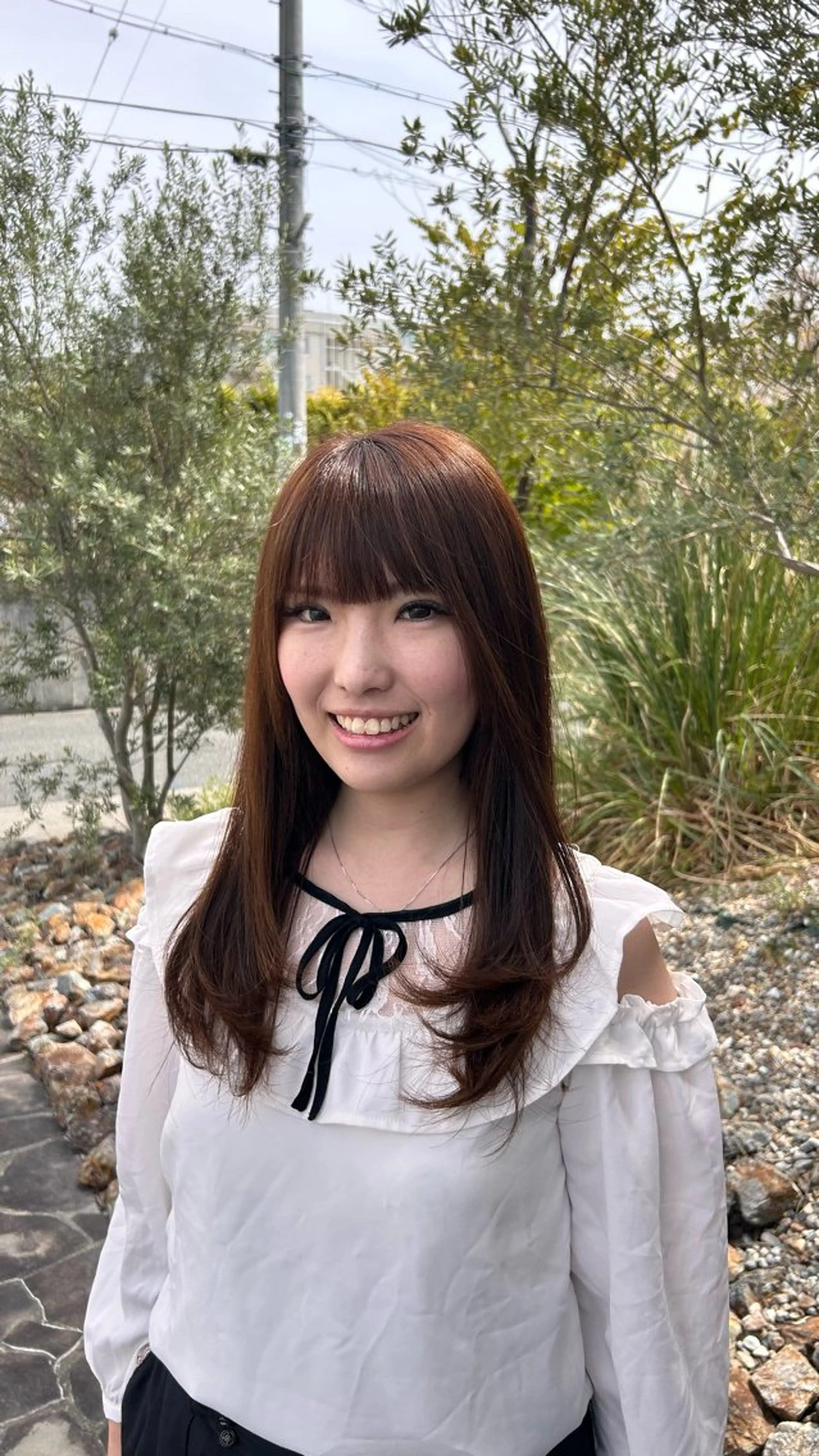 ロング レイヤーカット ローレイヤー カット 村松 麻菜のヘアスタイル