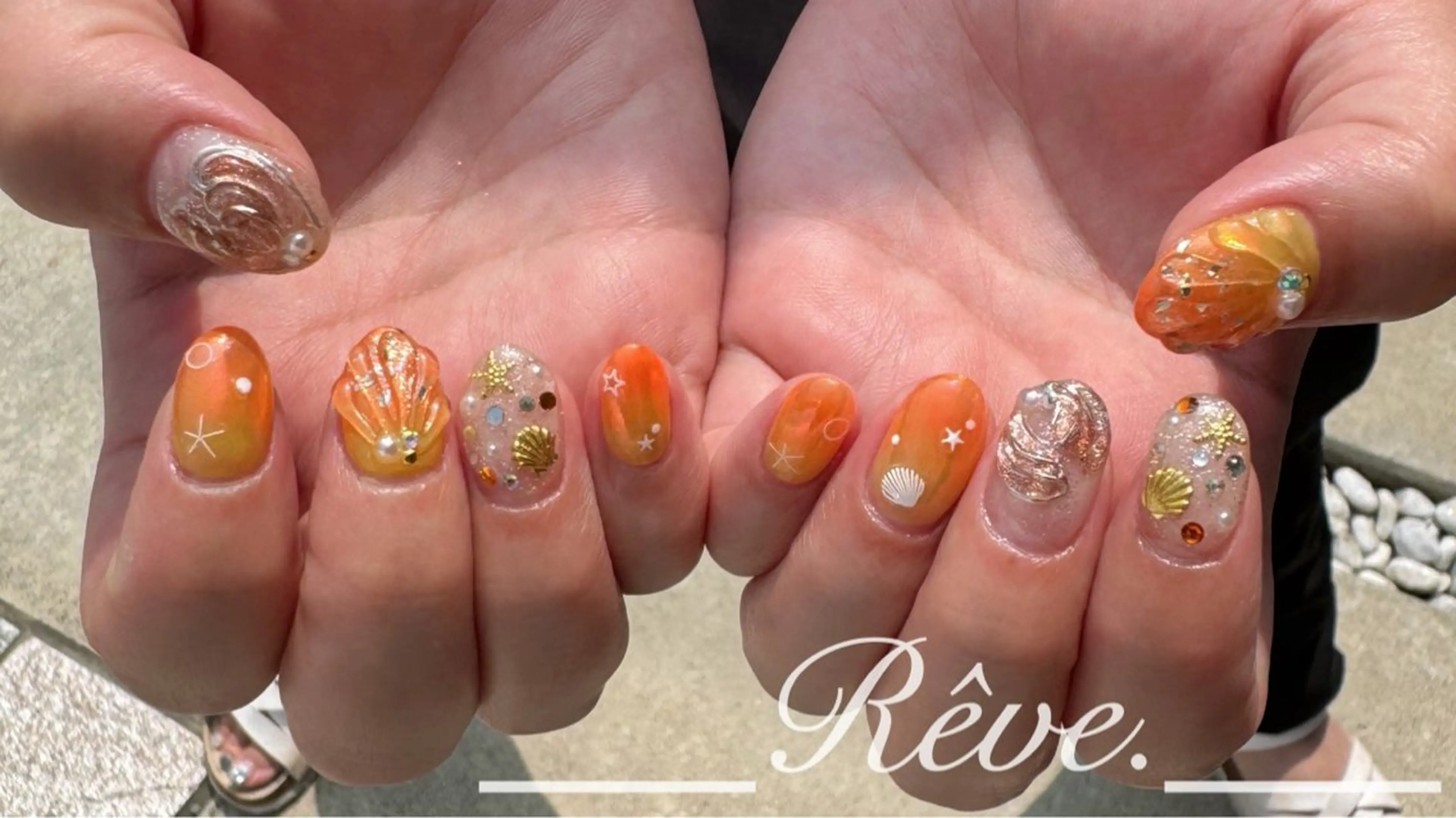ネイル Reve. 黒澤のネイルデザイン