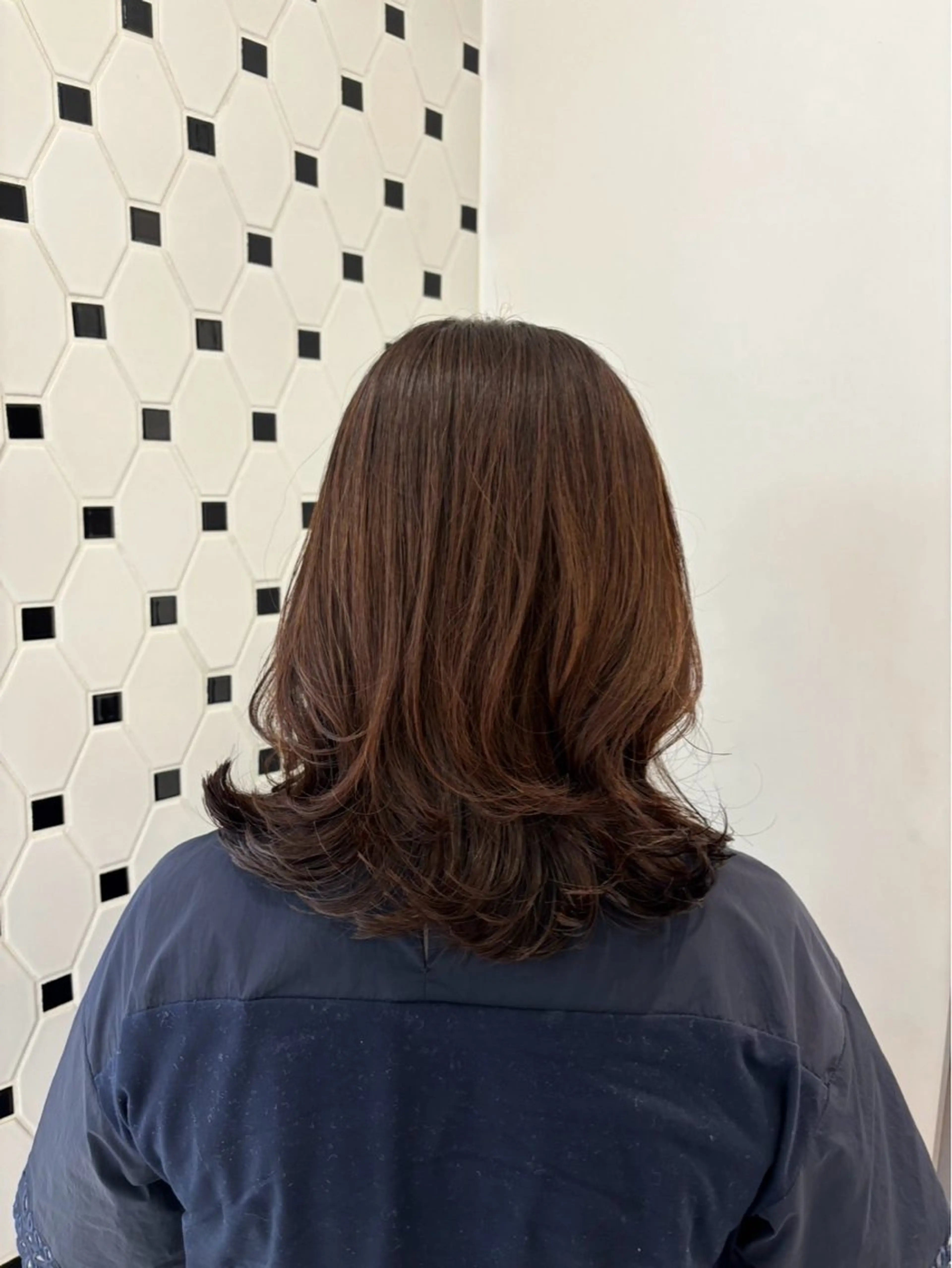 ミディアム パーマ カット パーマ コテ巻きパーマ💙 シノヤユイのヘアスタイル